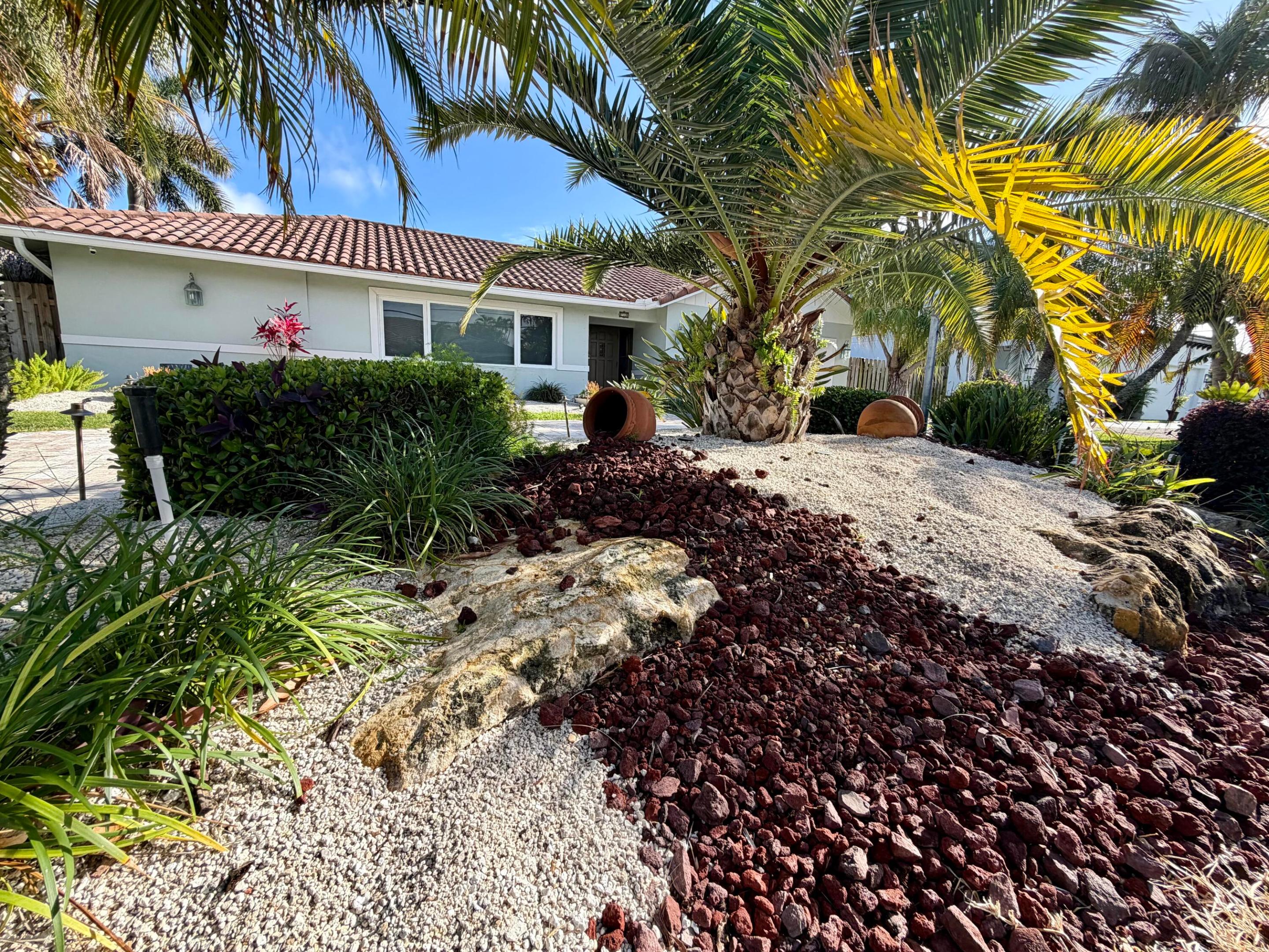 712 Forsyth, Boca Raton FL 33487