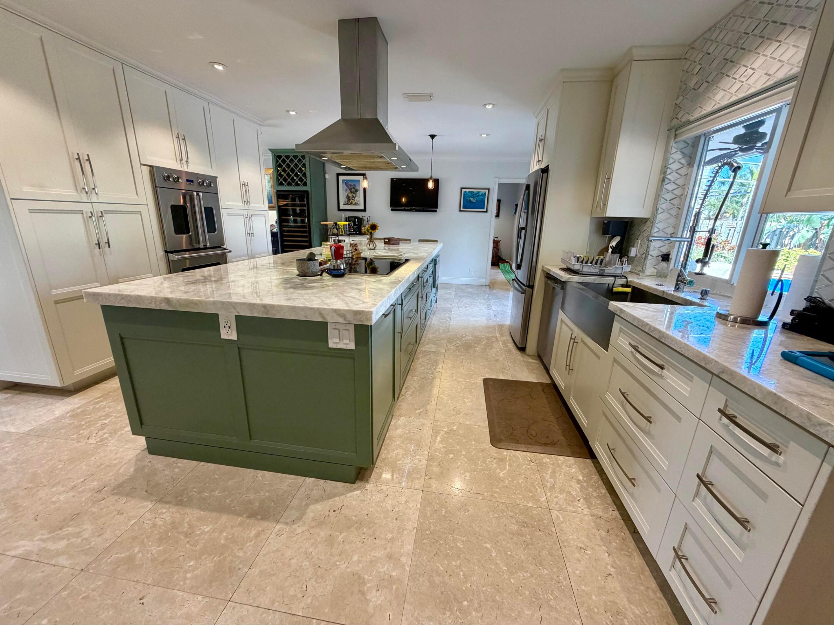 712 Forsyth, Boca Raton FL 33487