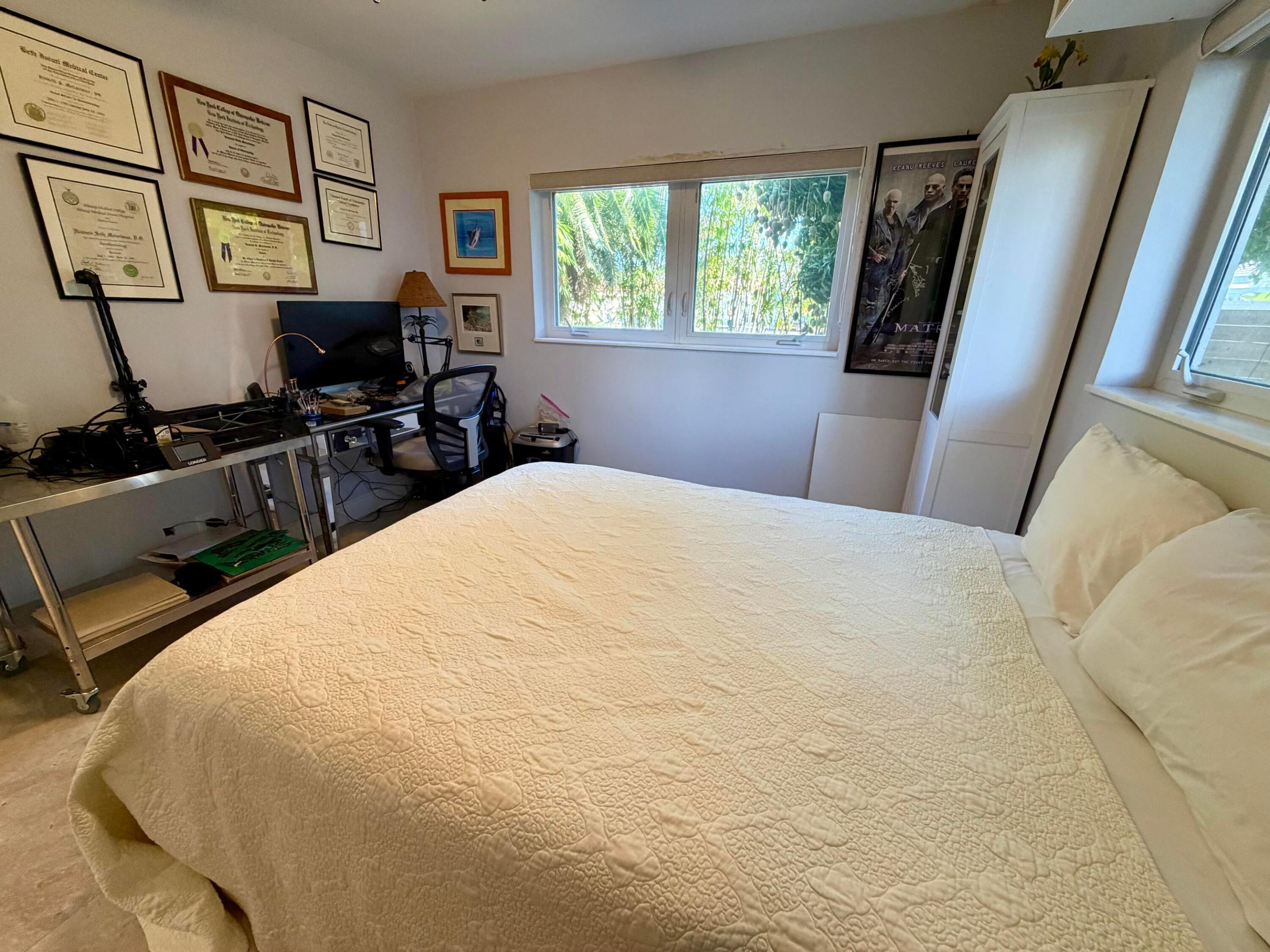 712 Forsyth, Boca Raton FL 33487