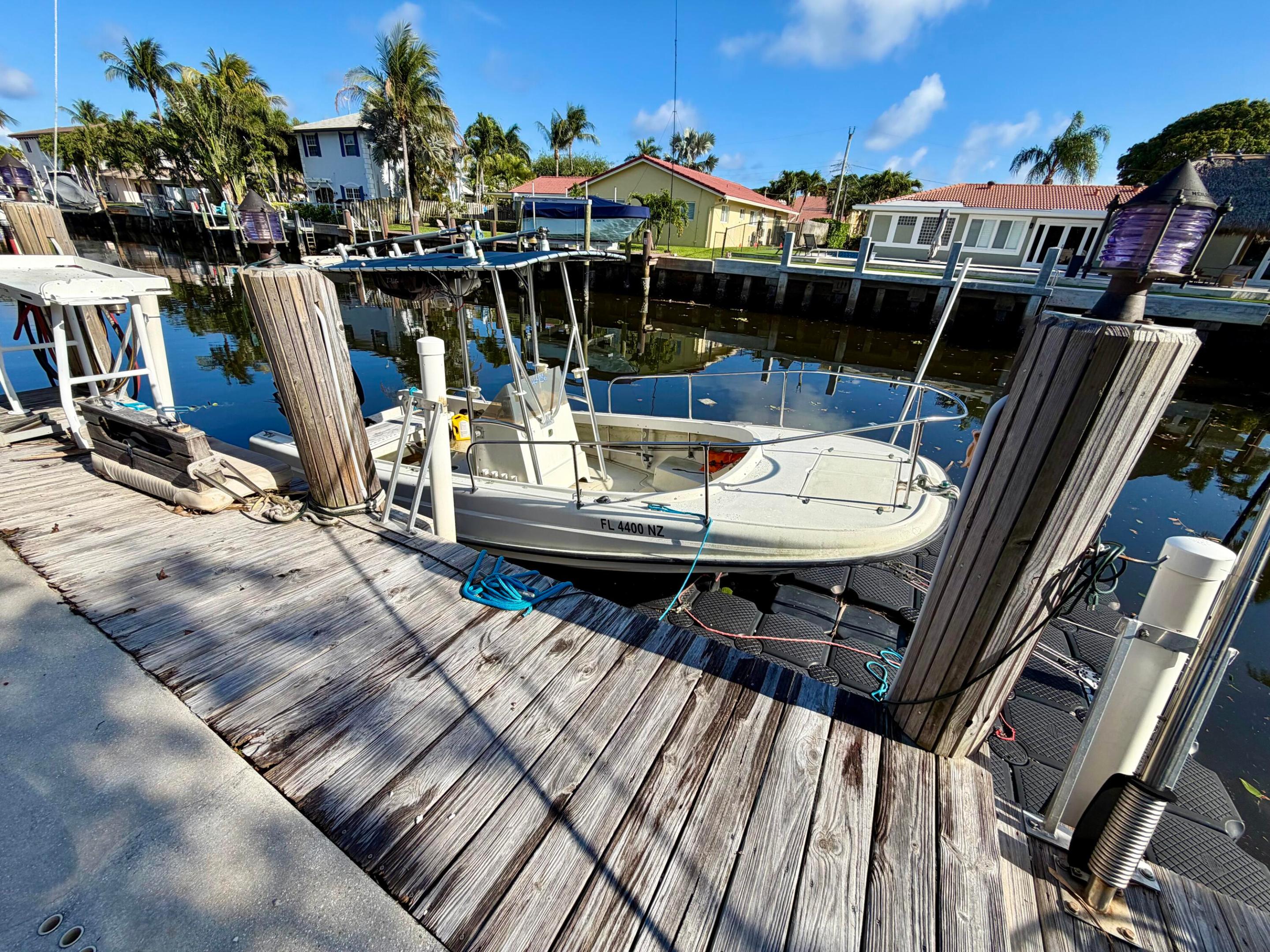 712 Forsyth, Boca Raton FL 33487