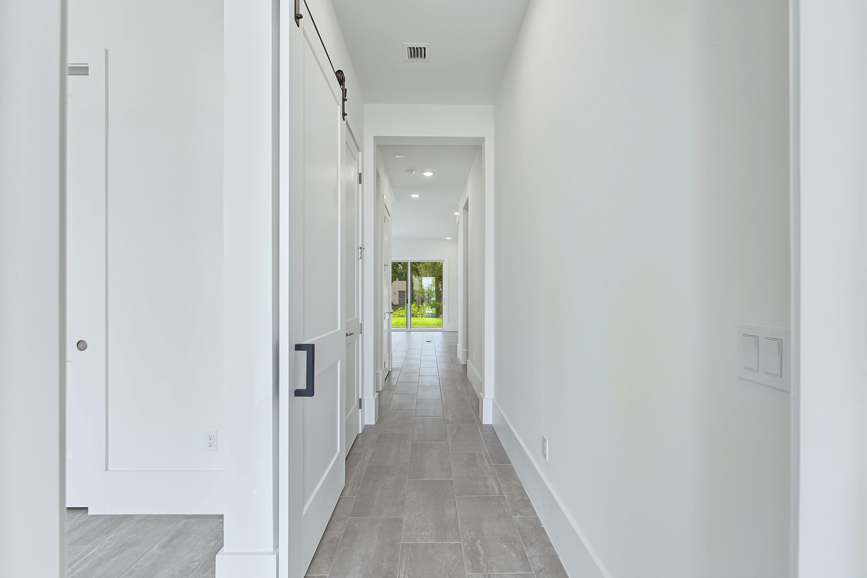 138 Parkside #10, Royal Palm Beach FL 33414