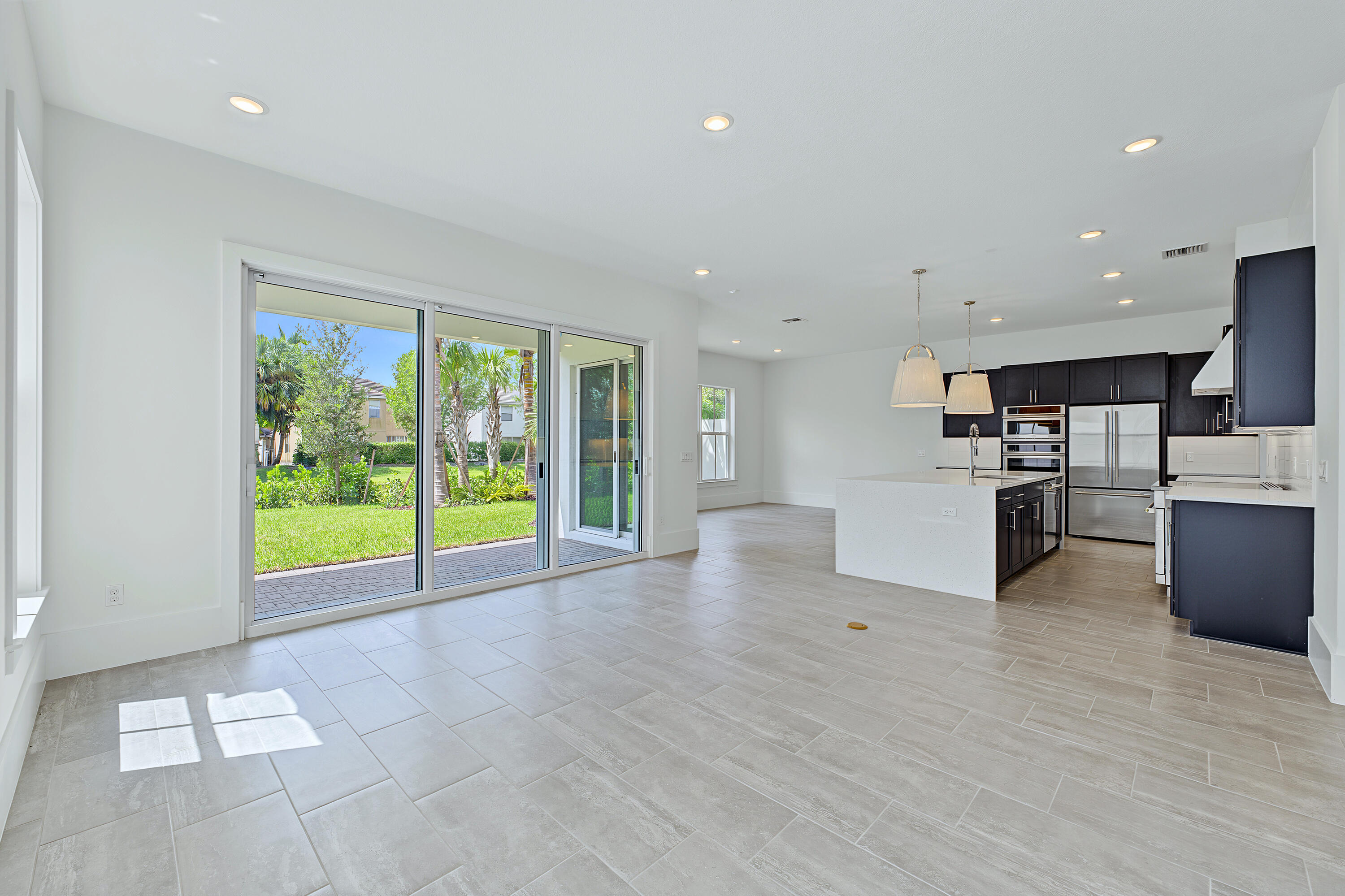 138 Parkside #10, Royal Palm Beach FL 33414