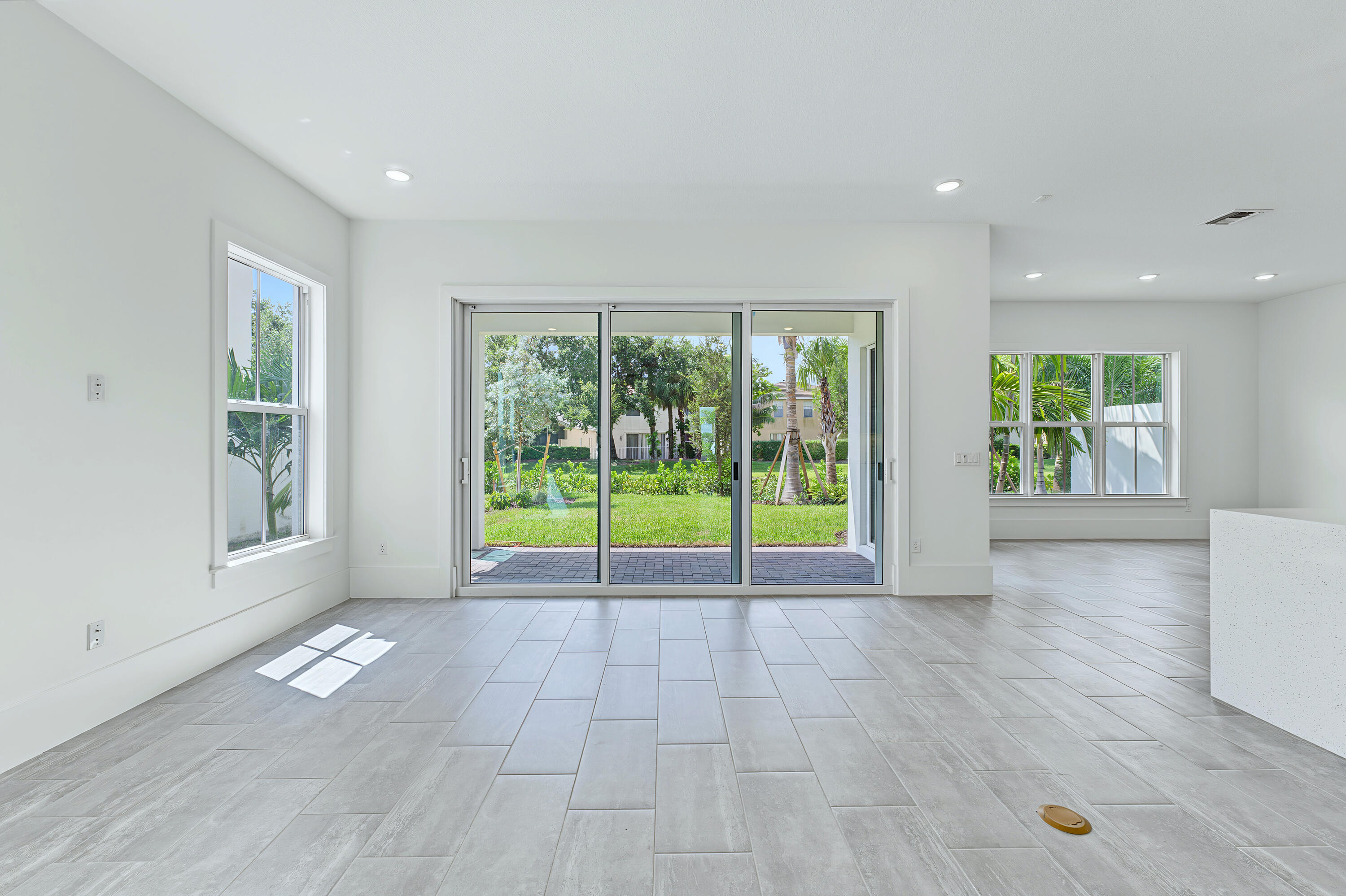 138 Parkside #10, Royal Palm Beach FL 33414