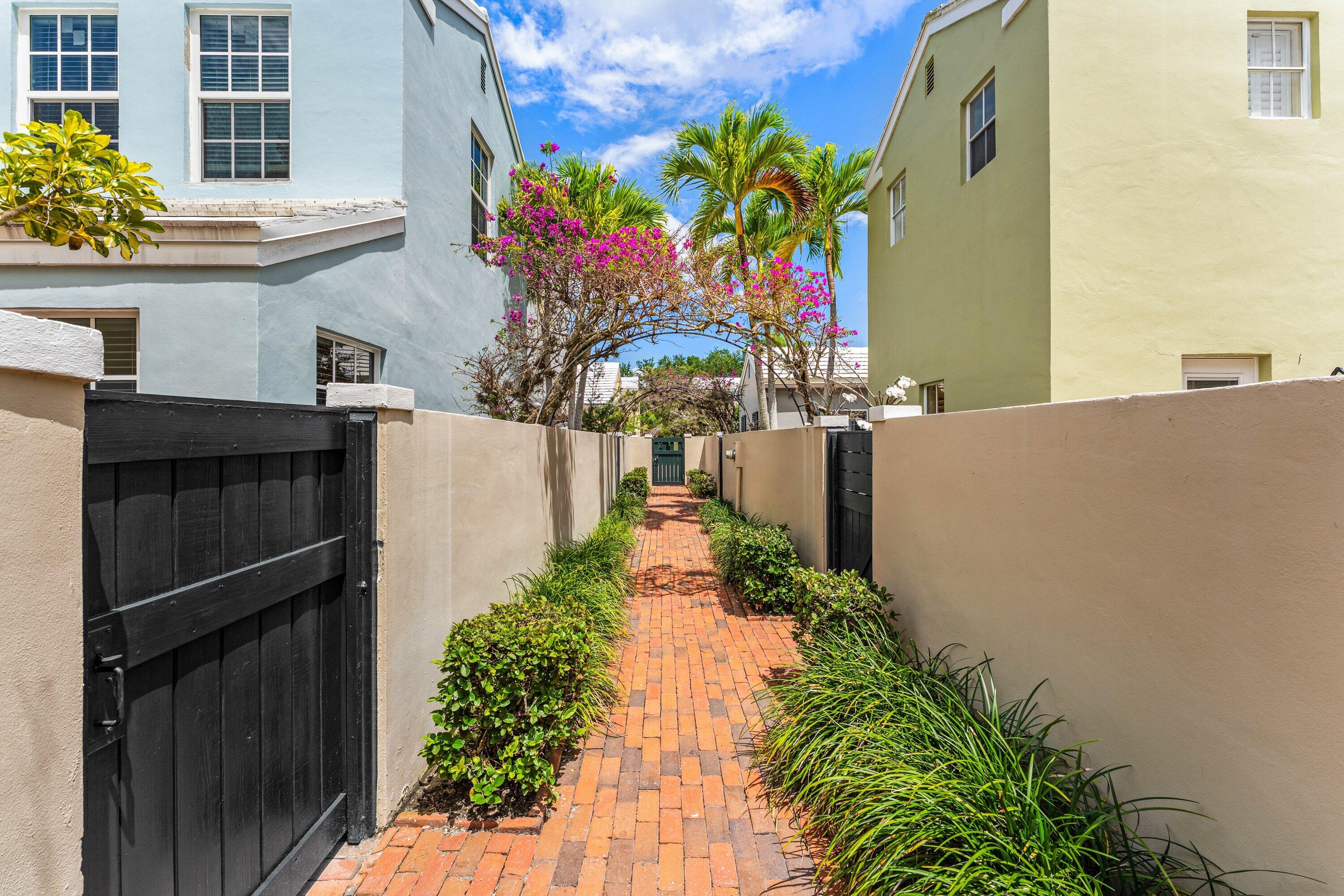 5908 Catesby, Boca Raton FL 33433