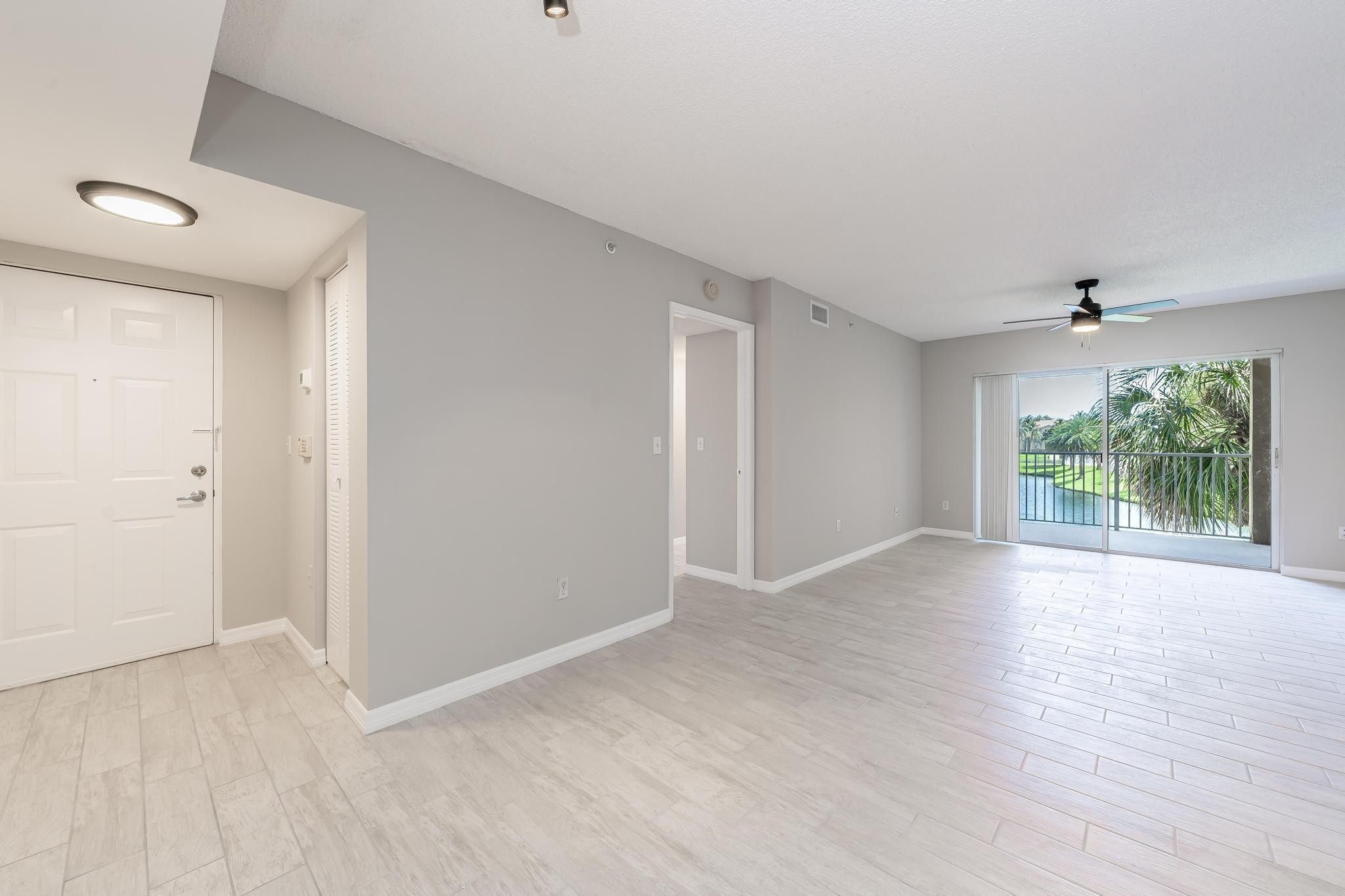 2600 S University #208, Davie FL 33328