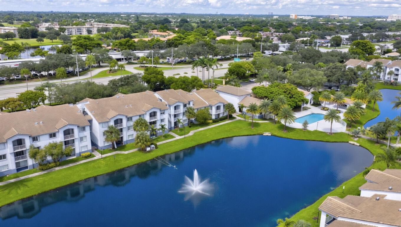 2600 S University #208, Davie FL 33328