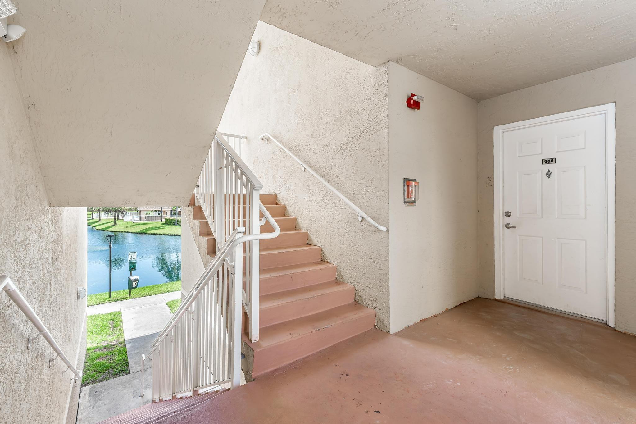 2600 S University #208, Davie FL 33328