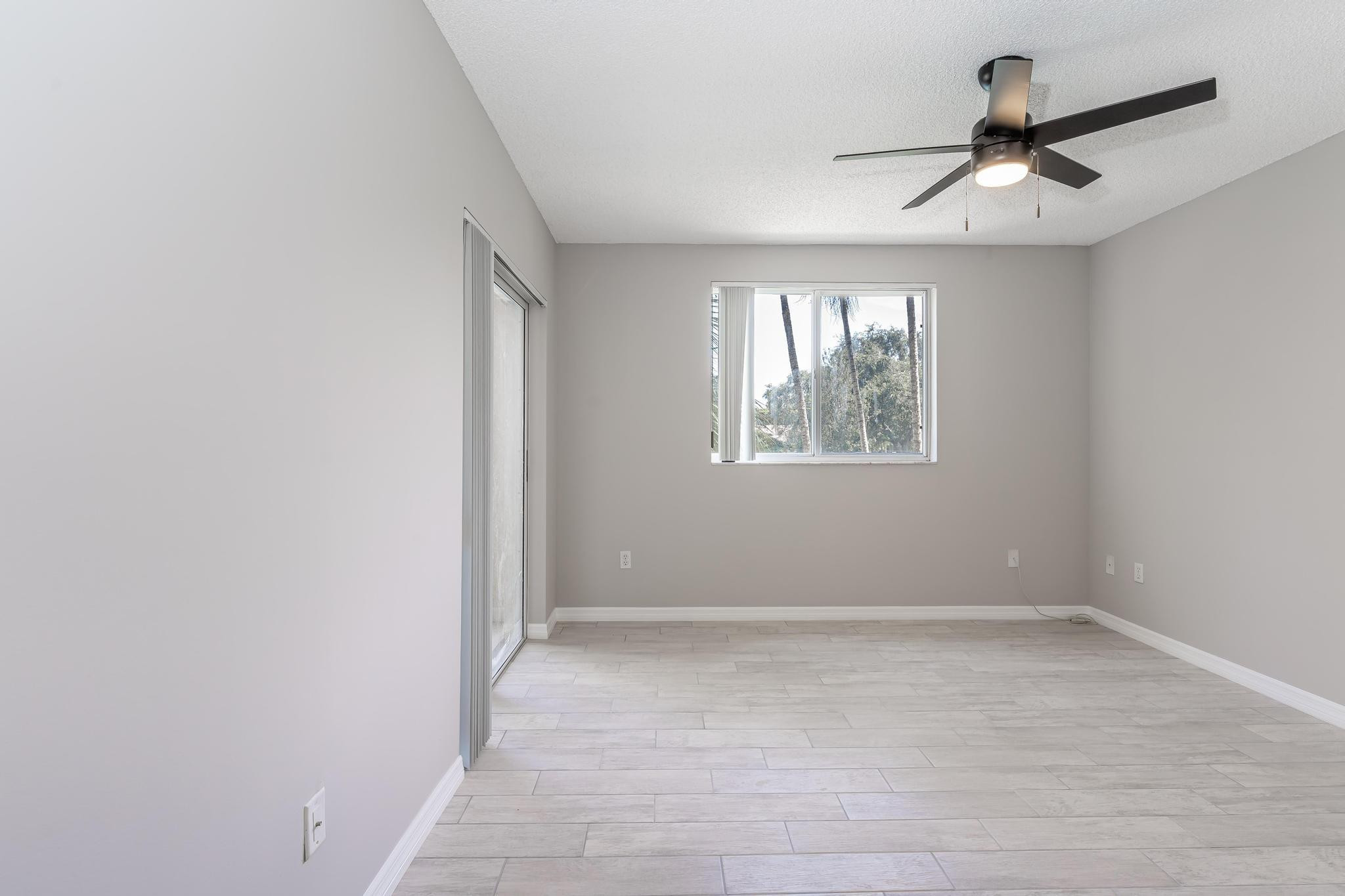 2600 S University #208, Davie FL 33328