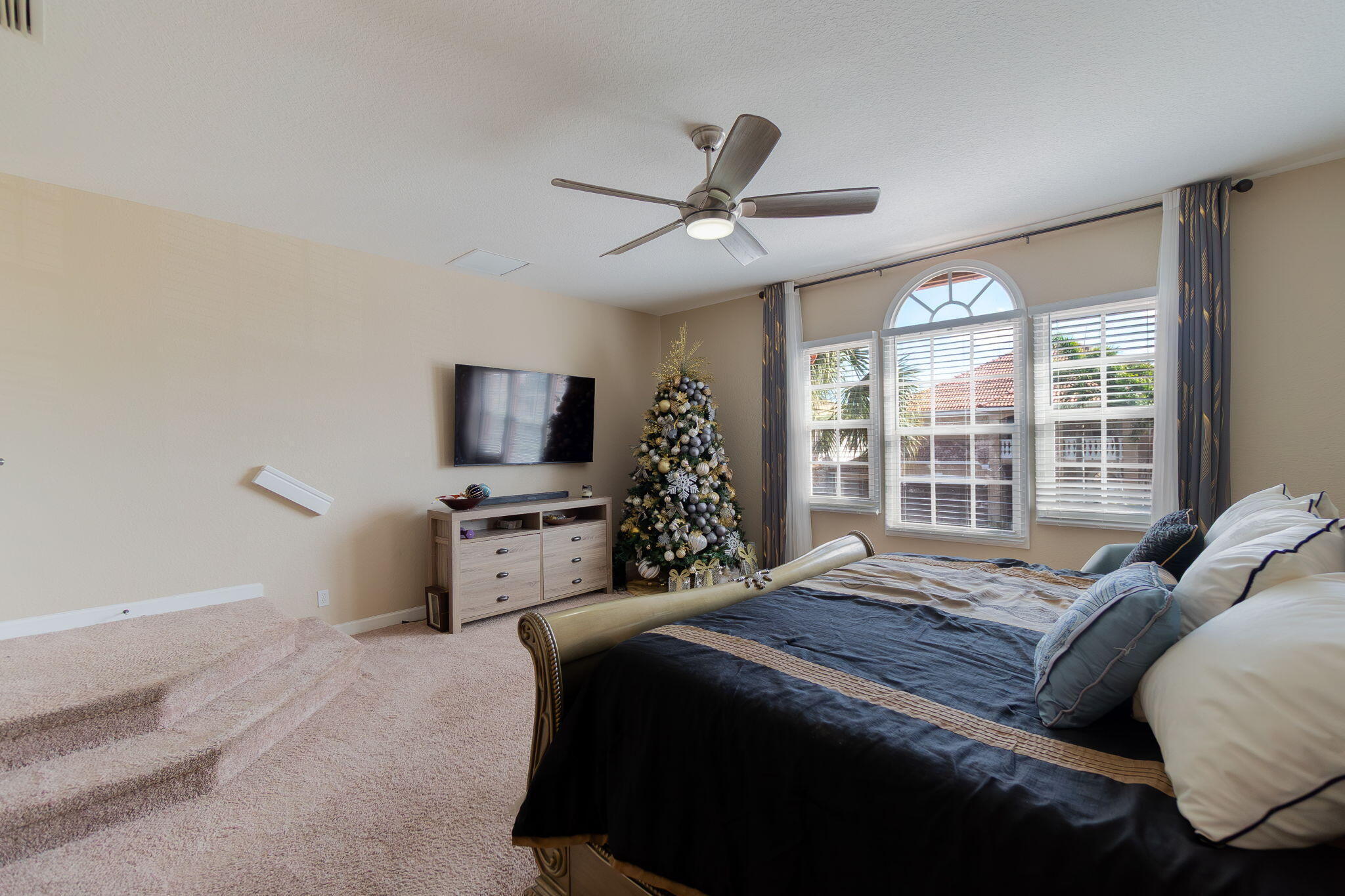 3887 Hamilton, West Palm Beach FL 33411