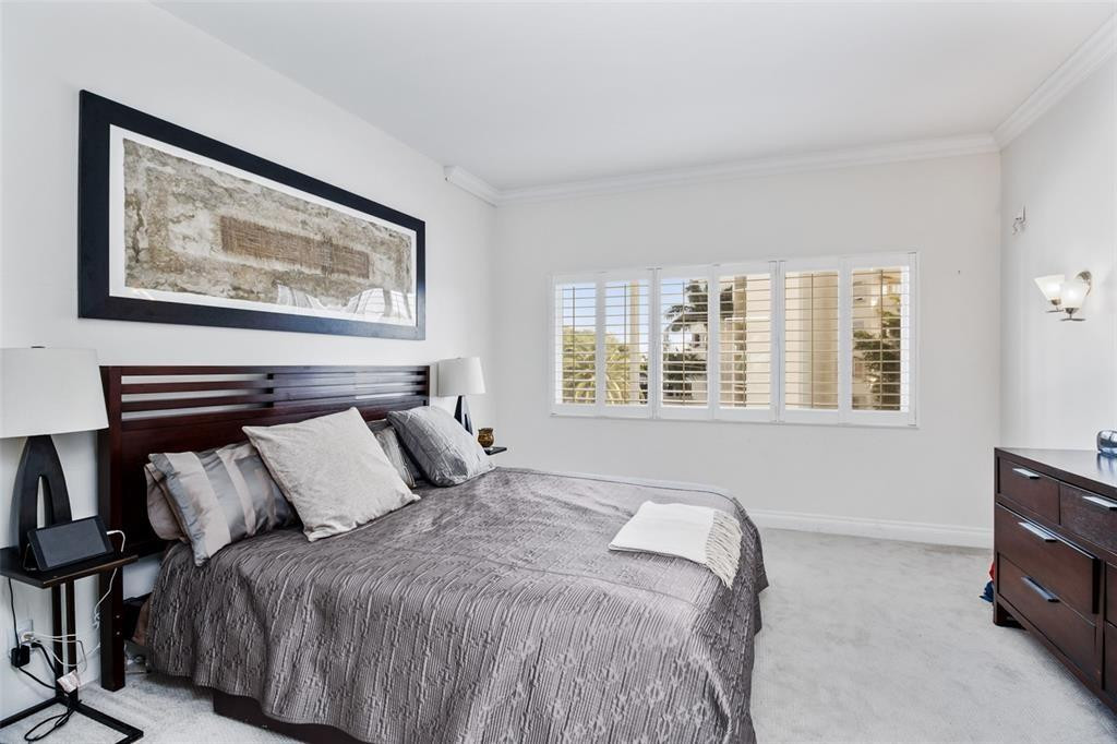 333 Sunset #104, Fort Lauderdale FL 33301