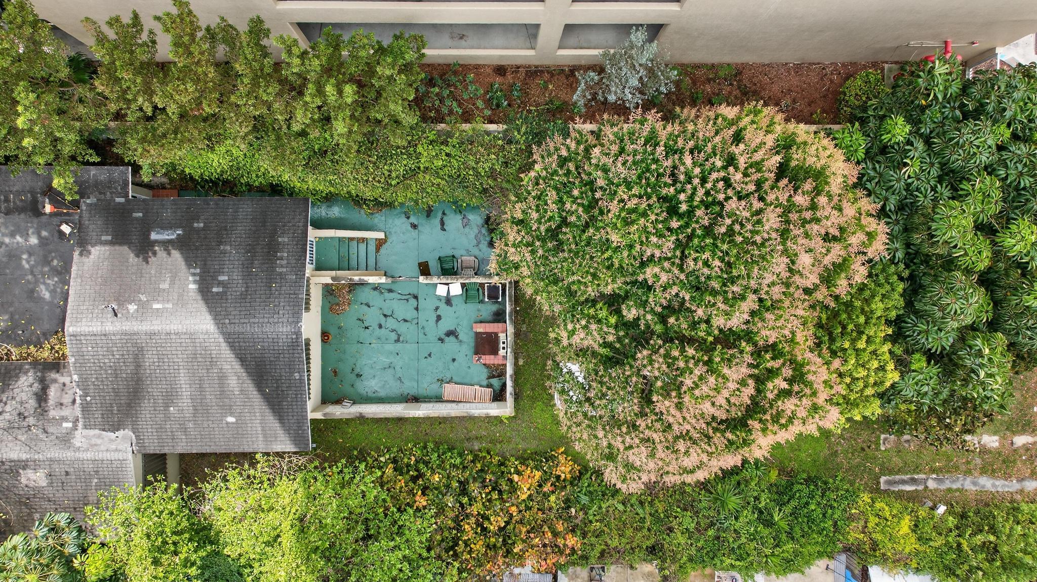 975 SW 37th, Miami FL 33135