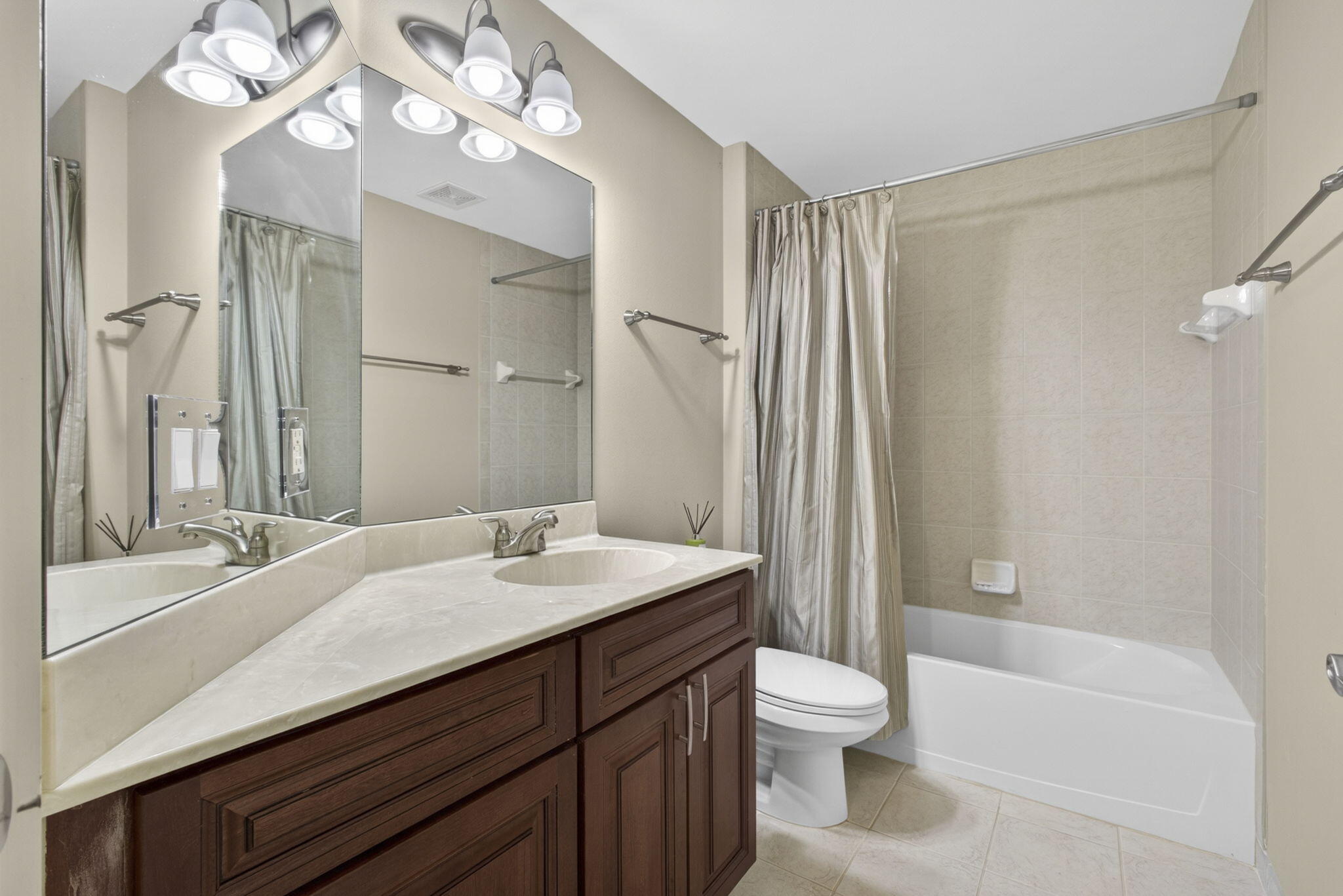 803 Del Sol, Tequesta FL 33469