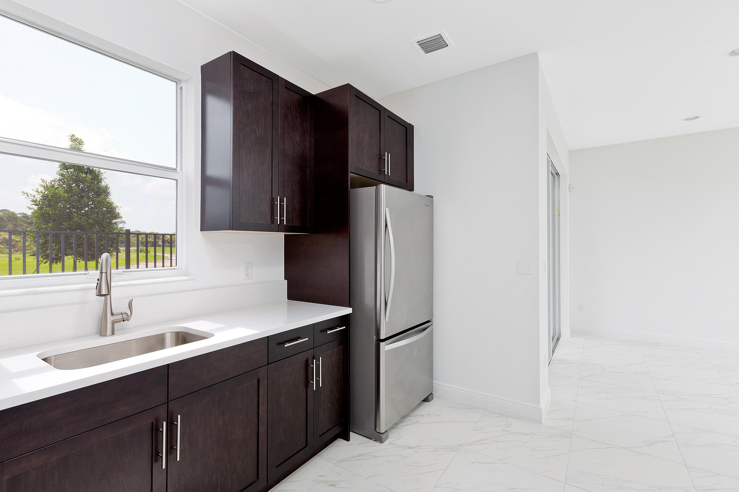 6979 Pines #35, Coconut Creek FL 33073