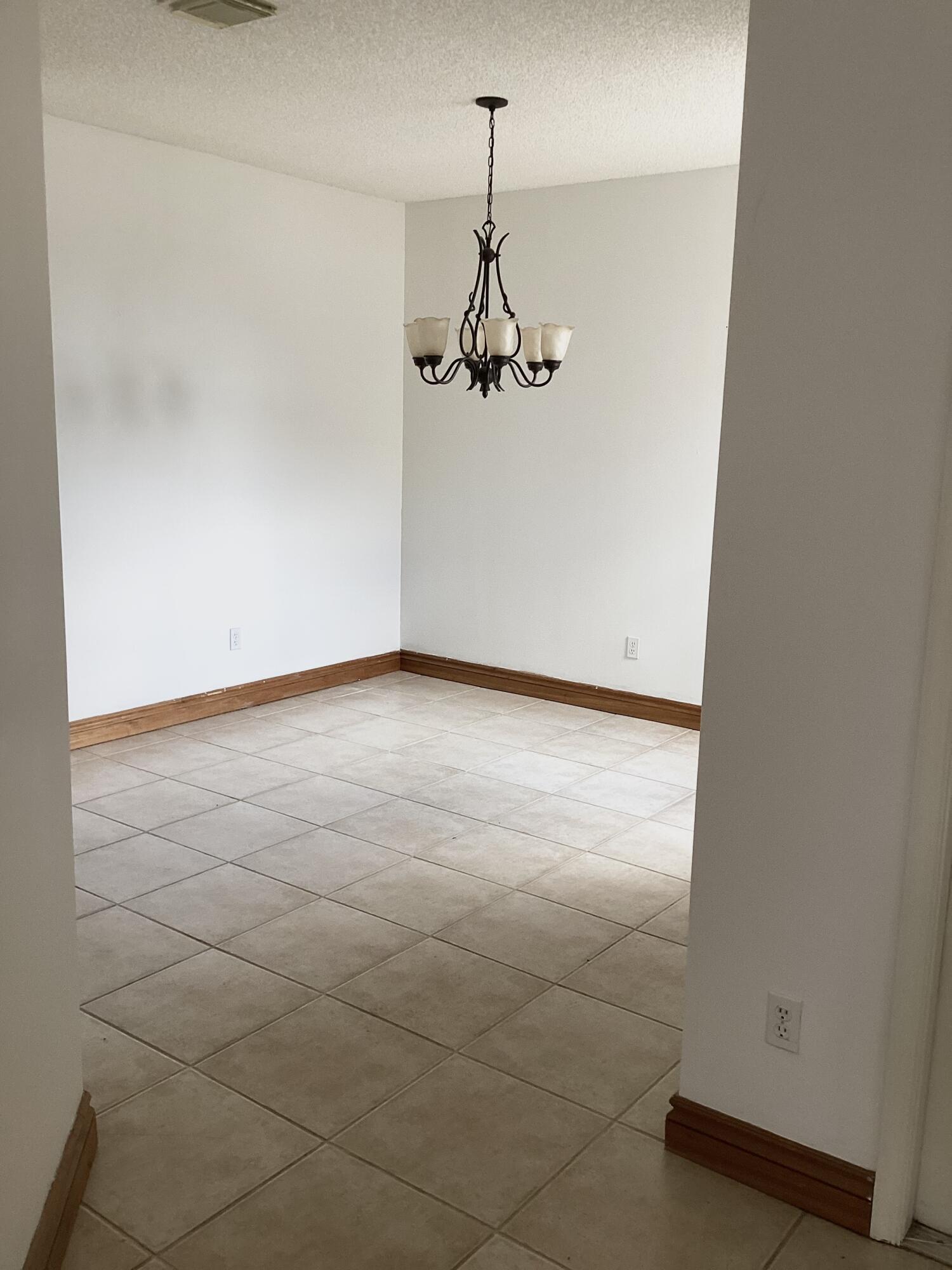 19440 SW 2nd, Pembroke Pines FL 33029