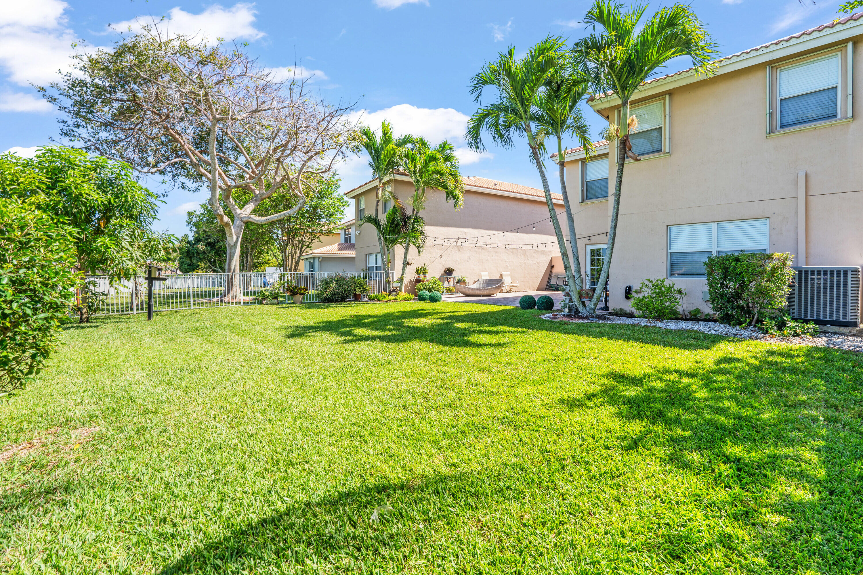 3302 Bollard, West Palm Beach FL 33411
