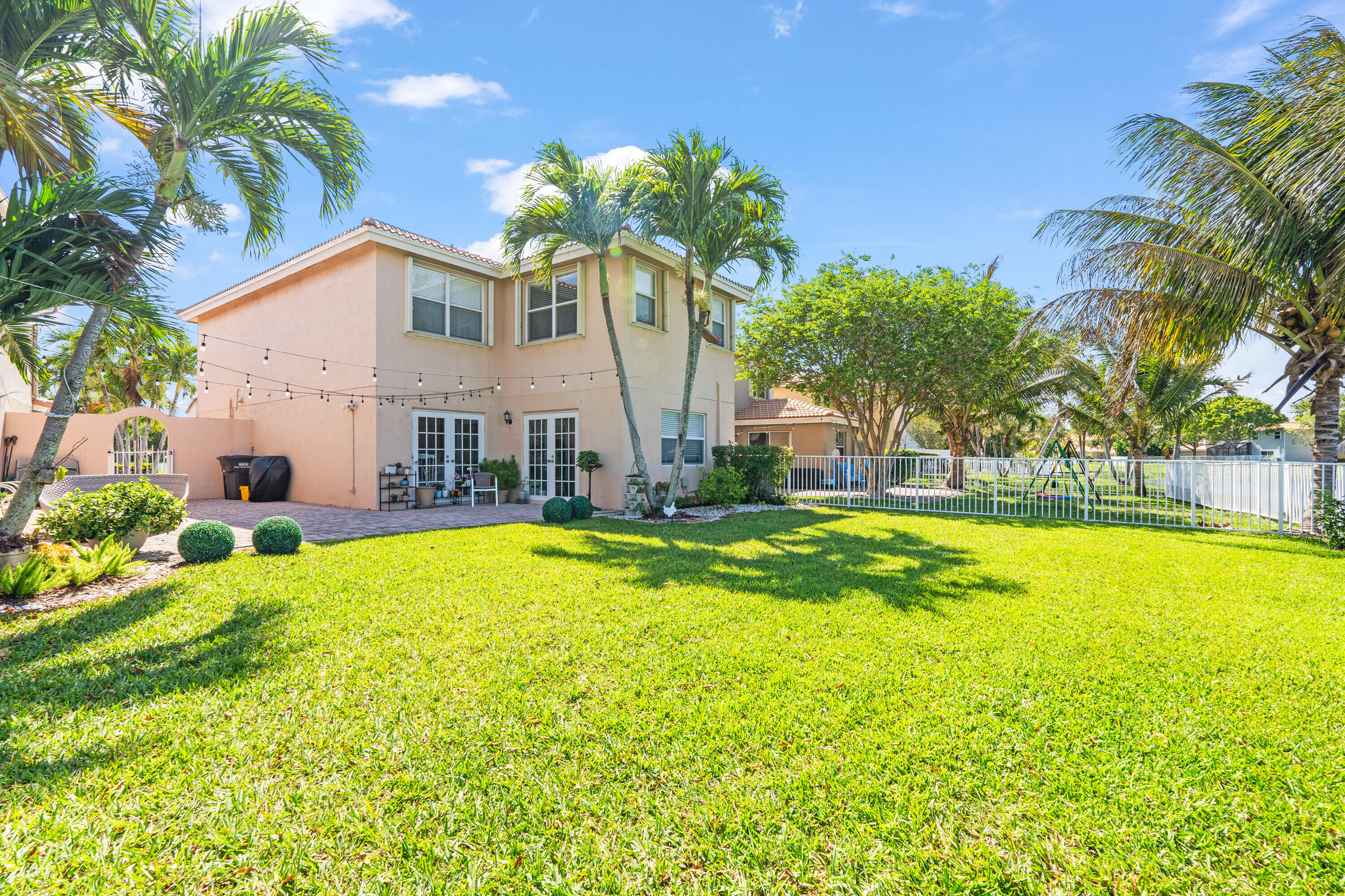 3302 Bollard, West Palm Beach FL 33411