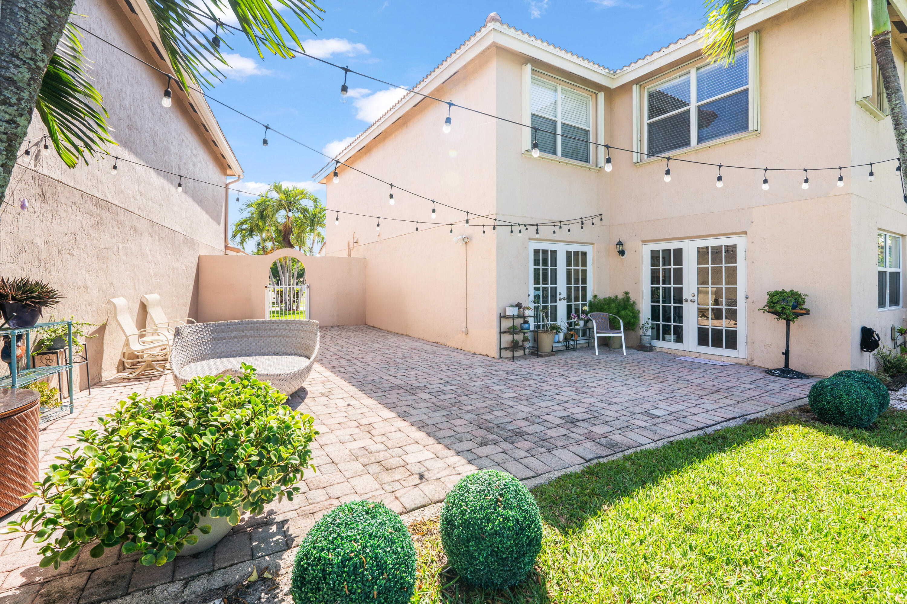 3302 Bollard, West Palm Beach FL 33411