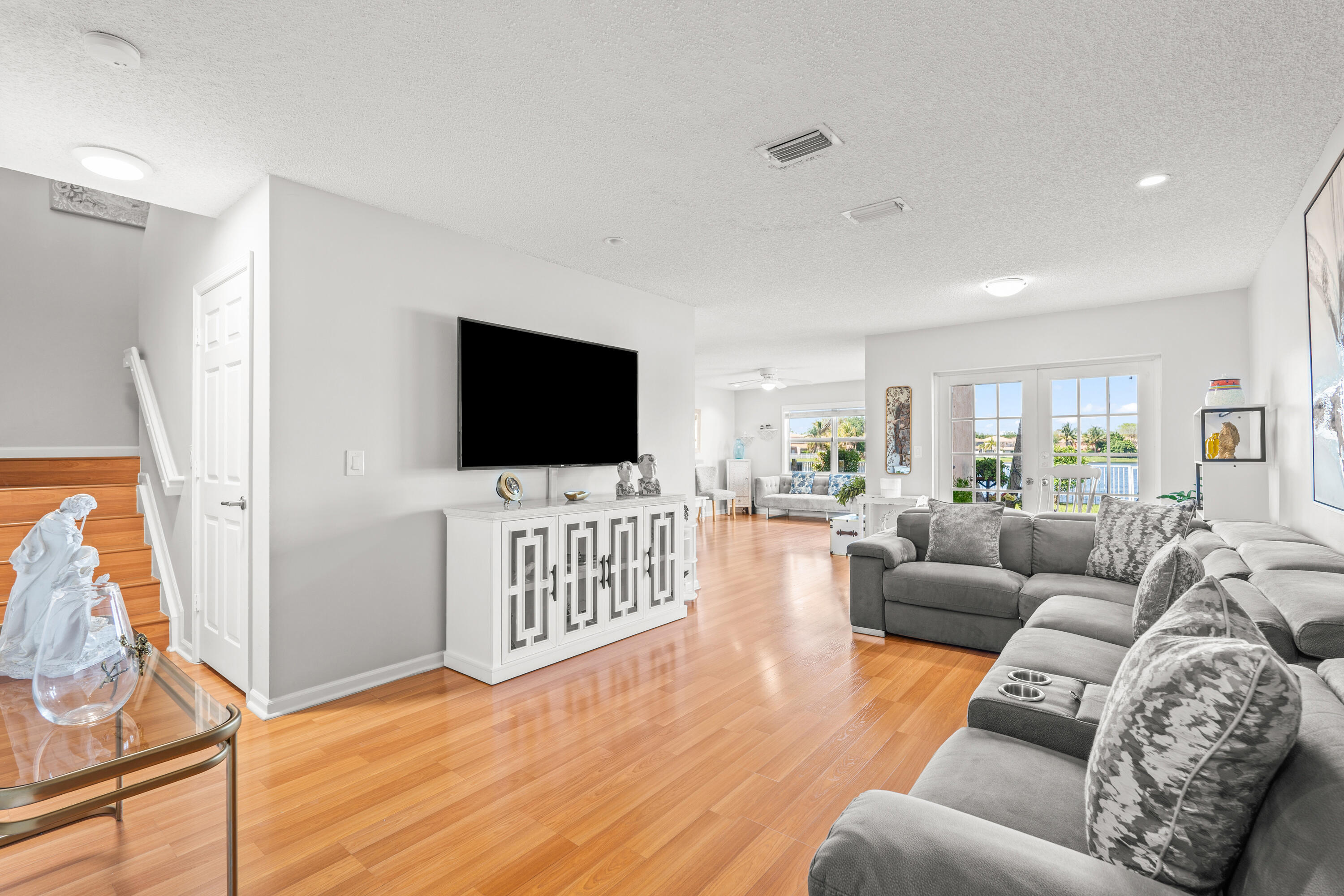 3302 Bollard, West Palm Beach FL 33411