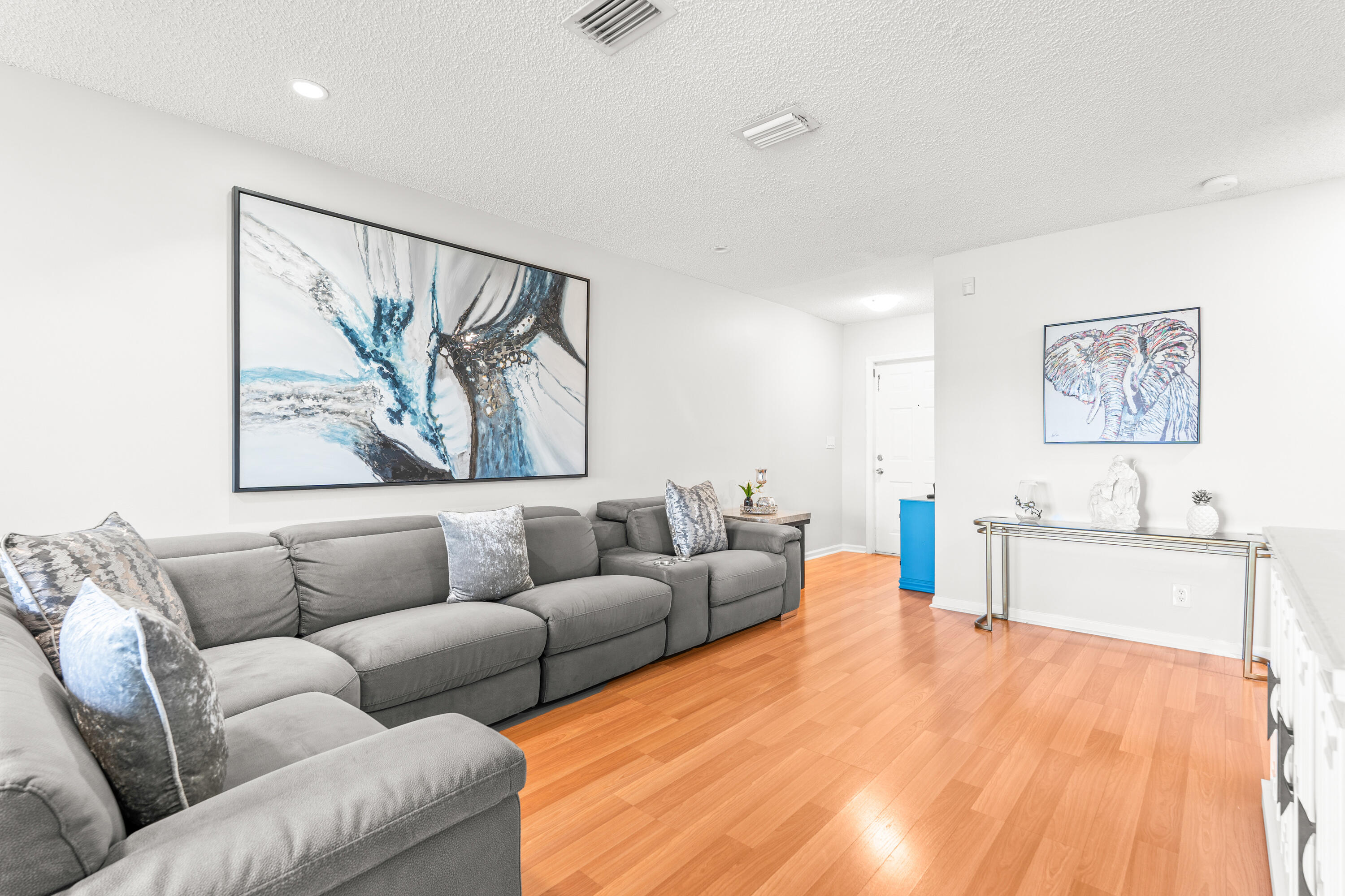 3302 Bollard, West Palm Beach FL 33411