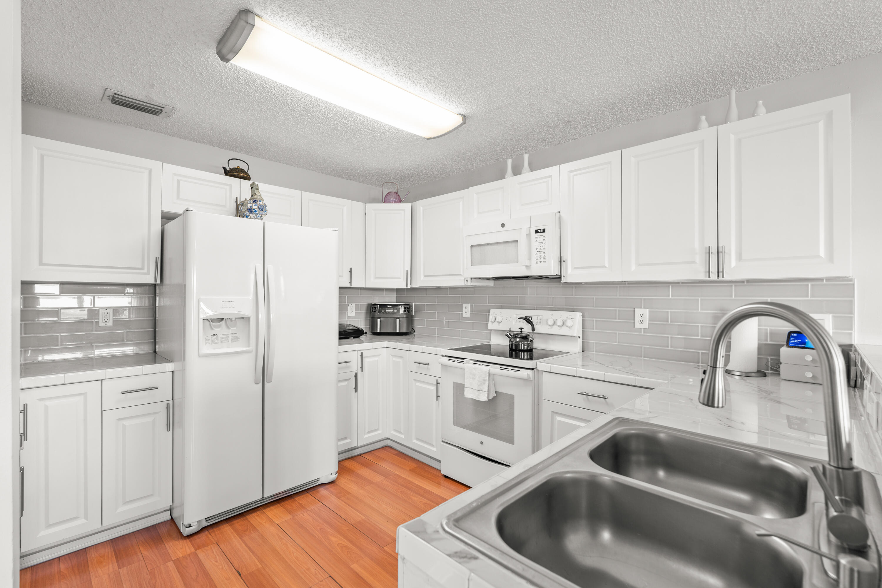 3302 Bollard, West Palm Beach FL 33411