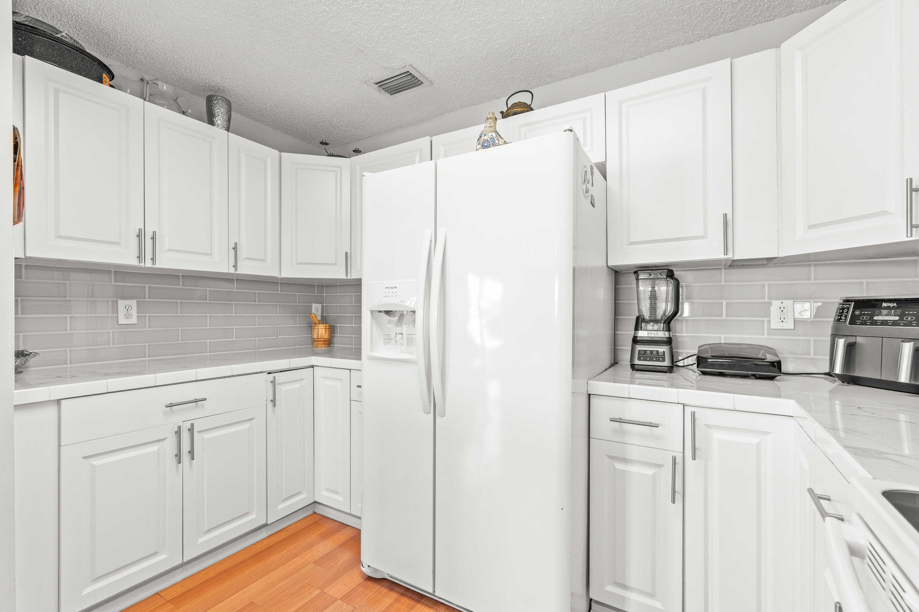 3302 Bollard, West Palm Beach FL 33411