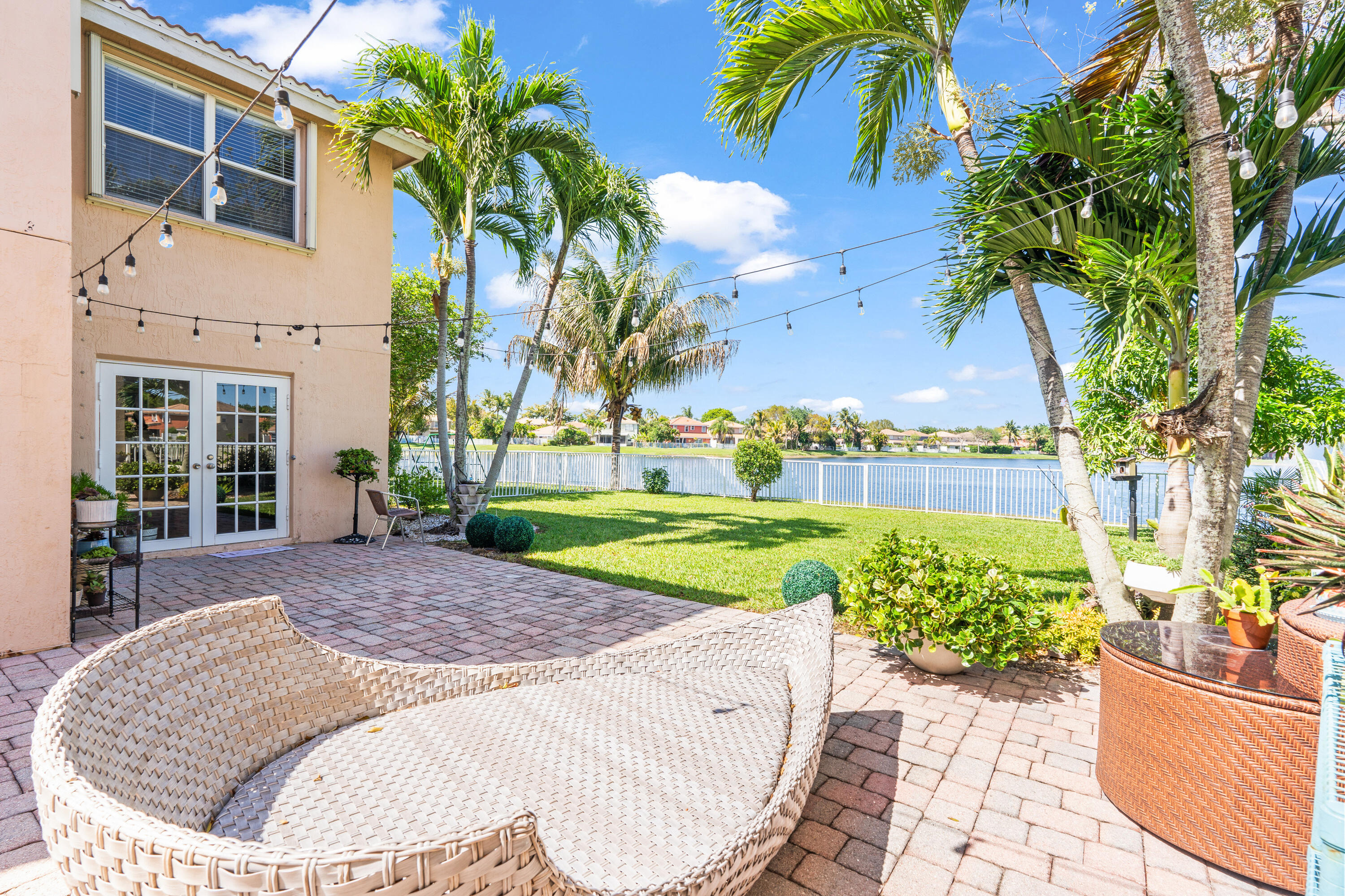 3302 Bollard, West Palm Beach FL 33411