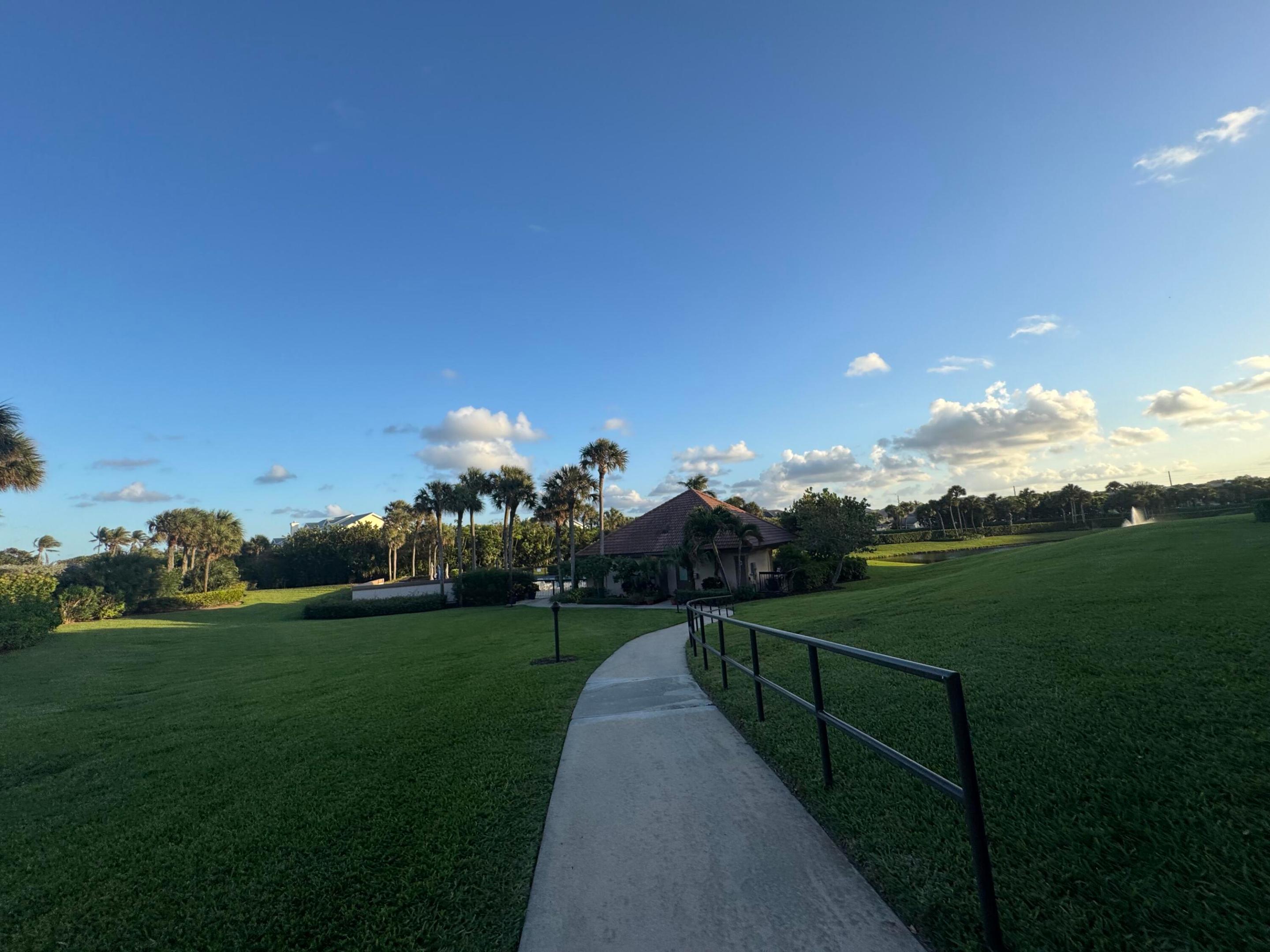 401 Ocean Bluffs #303, Jupiter FL 33477