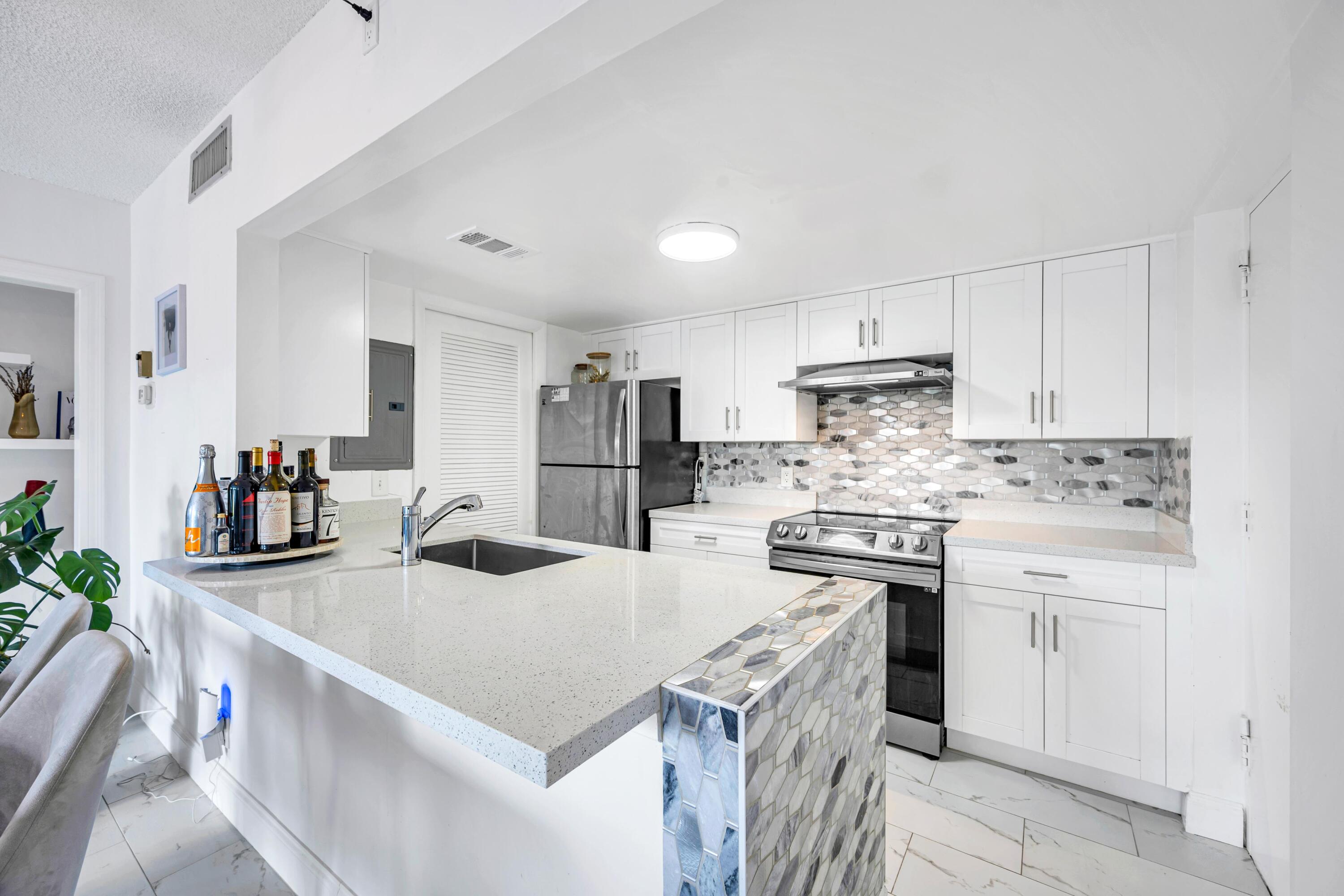 1000 River Reach #505, Fort Lauderdale FL 33315