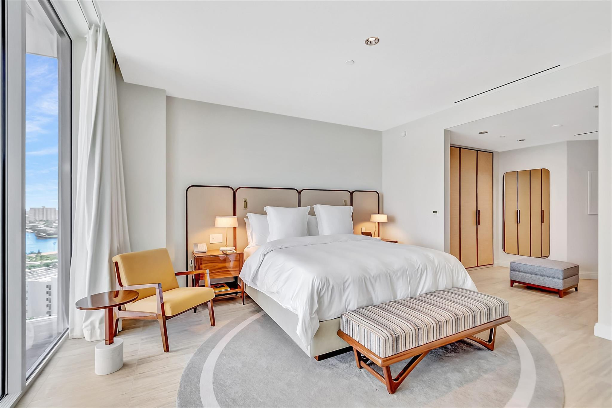 525 N Fort Lauderdale Beach #1607, Fort Lauderdale FL 33304