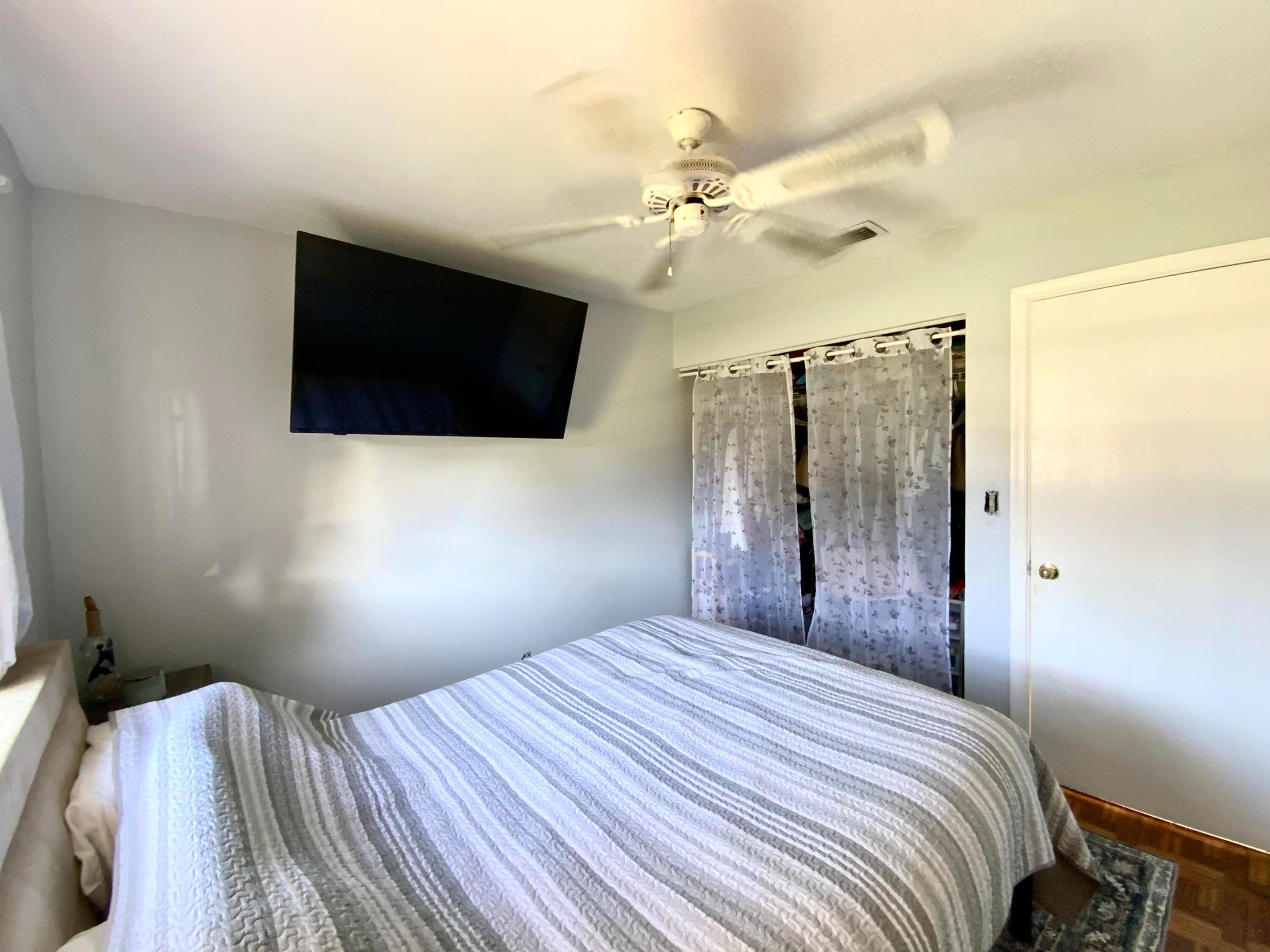 7922 SW 5th, North Lauderdale FL 33068