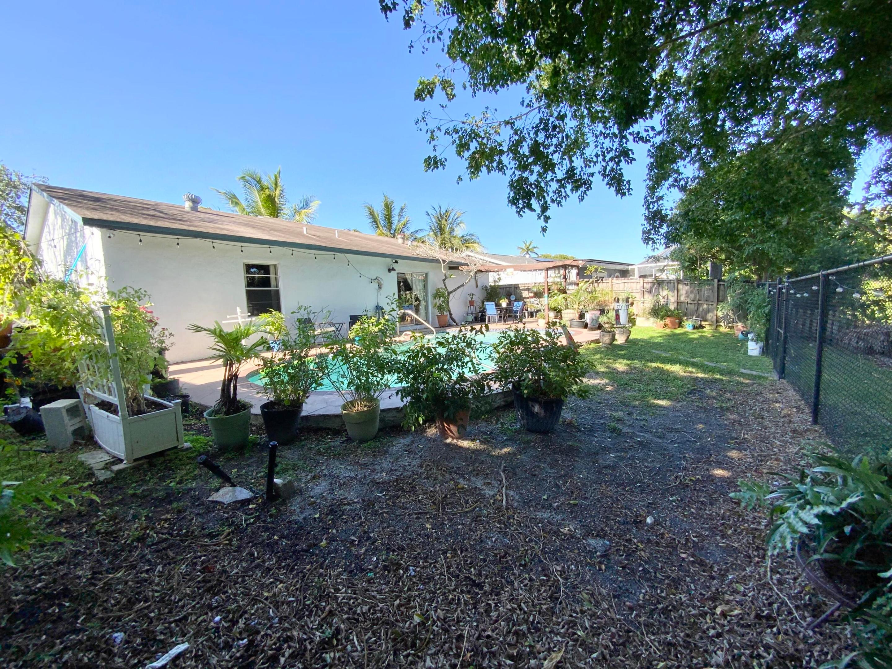7922 SW 5th, North Lauderdale FL 33068