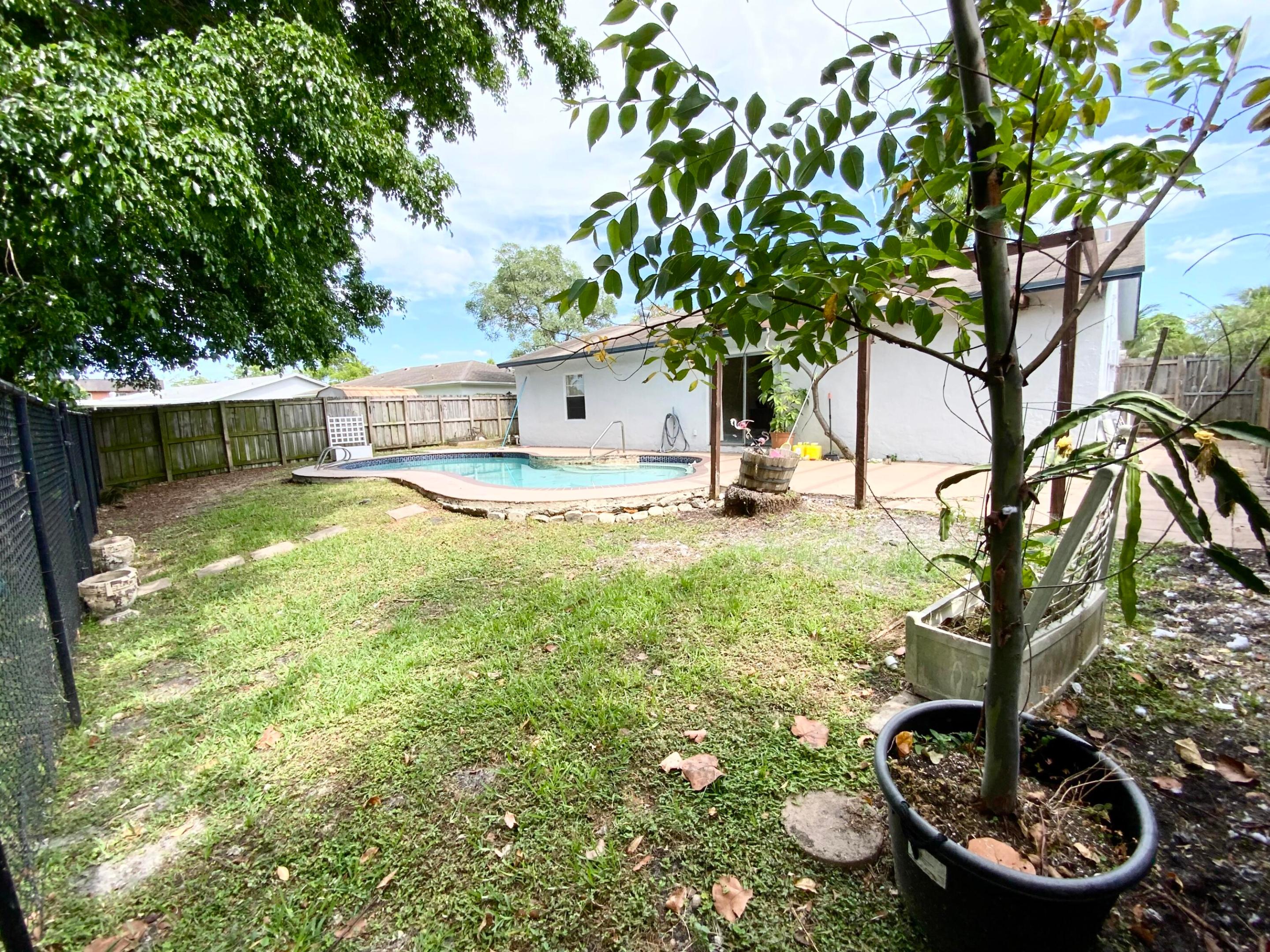 7922 SW 5th, North Lauderdale FL 33068