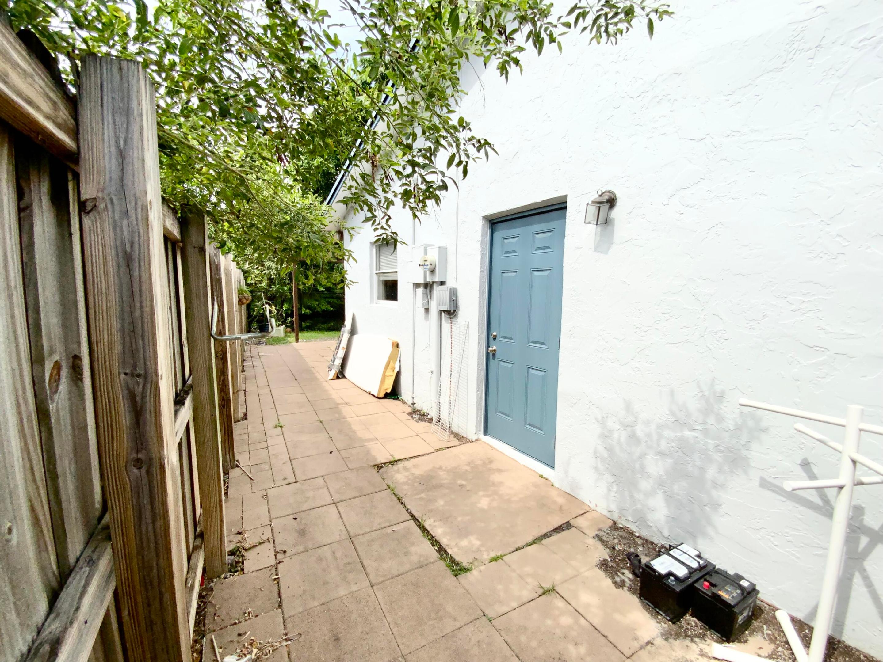 7922 SW 5th, North Lauderdale FL 33068