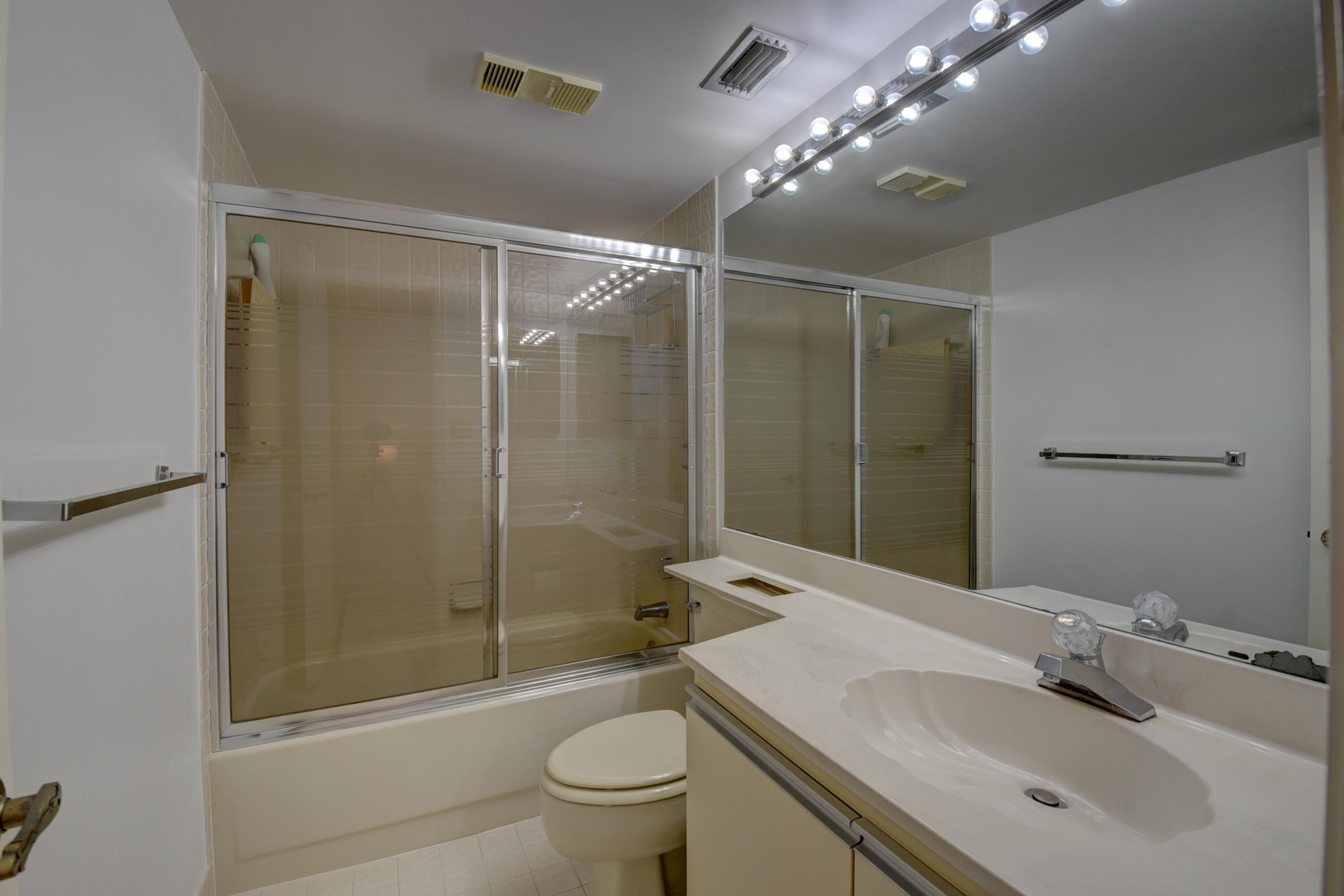 7194 Promenade #202, Boca Raton FL 33433
