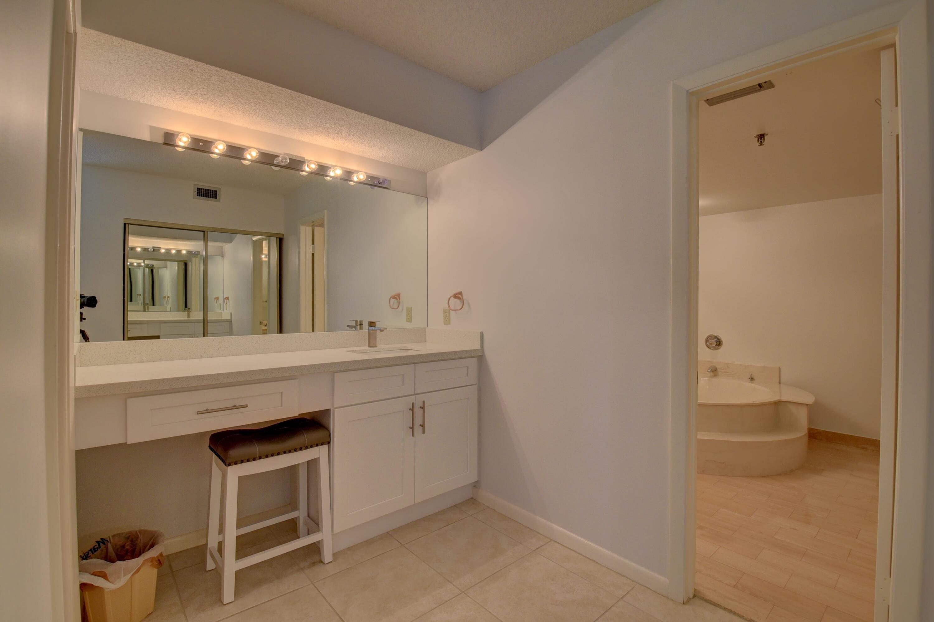 7194 Promenade #202, Boca Raton FL 33433