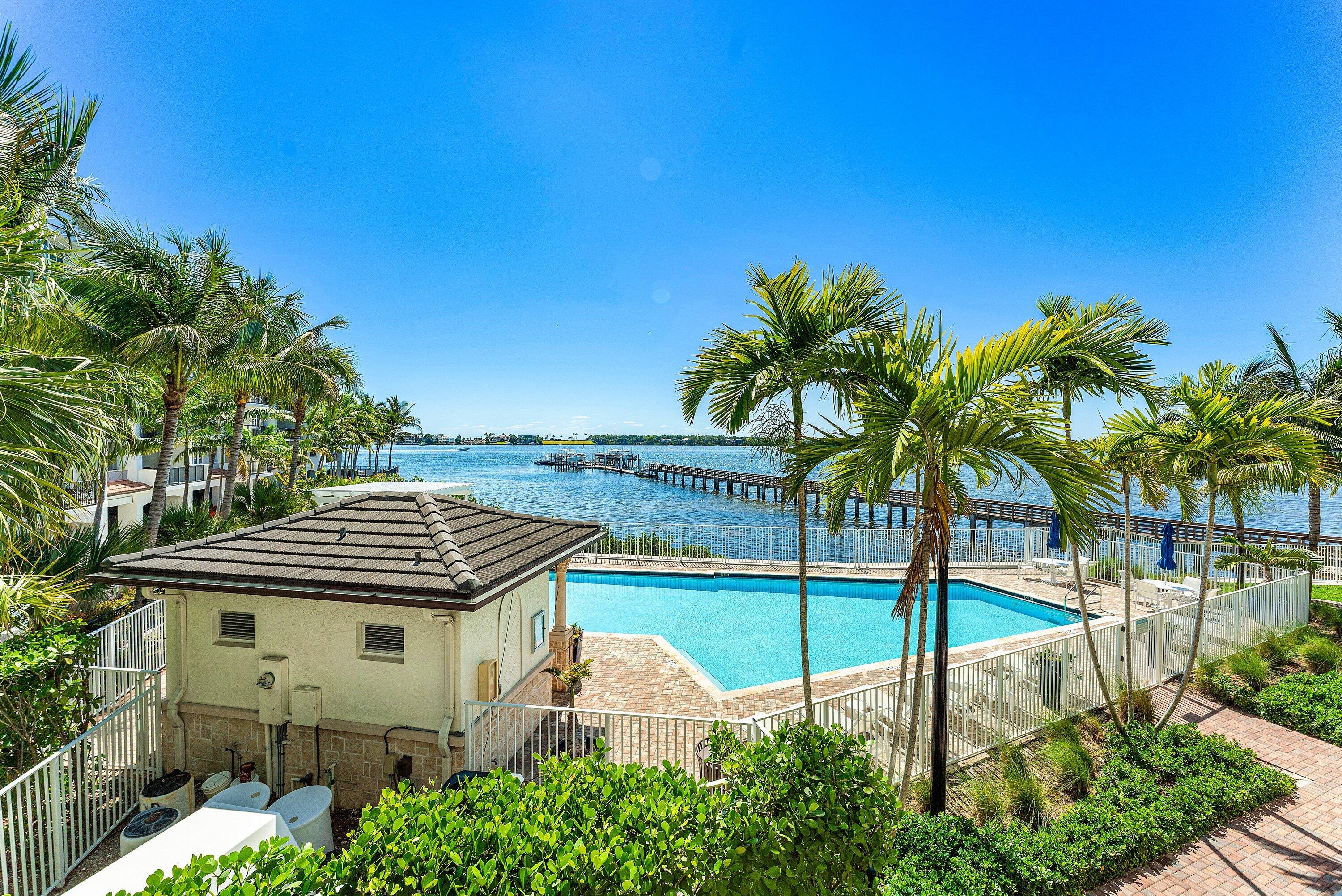 10 Windward, Boynton Beach FL 33435
