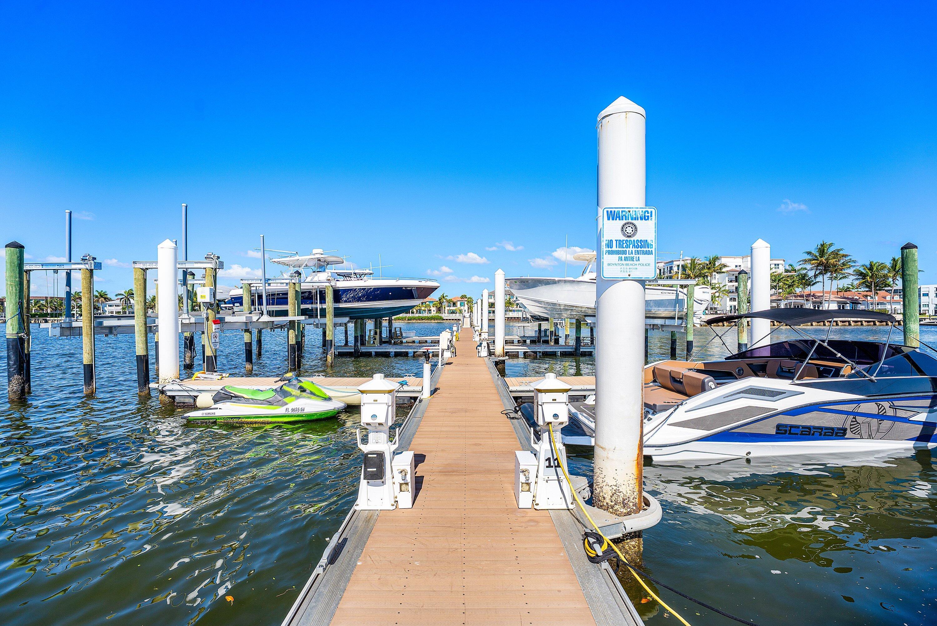 10 Windward, Boynton Beach FL 33435