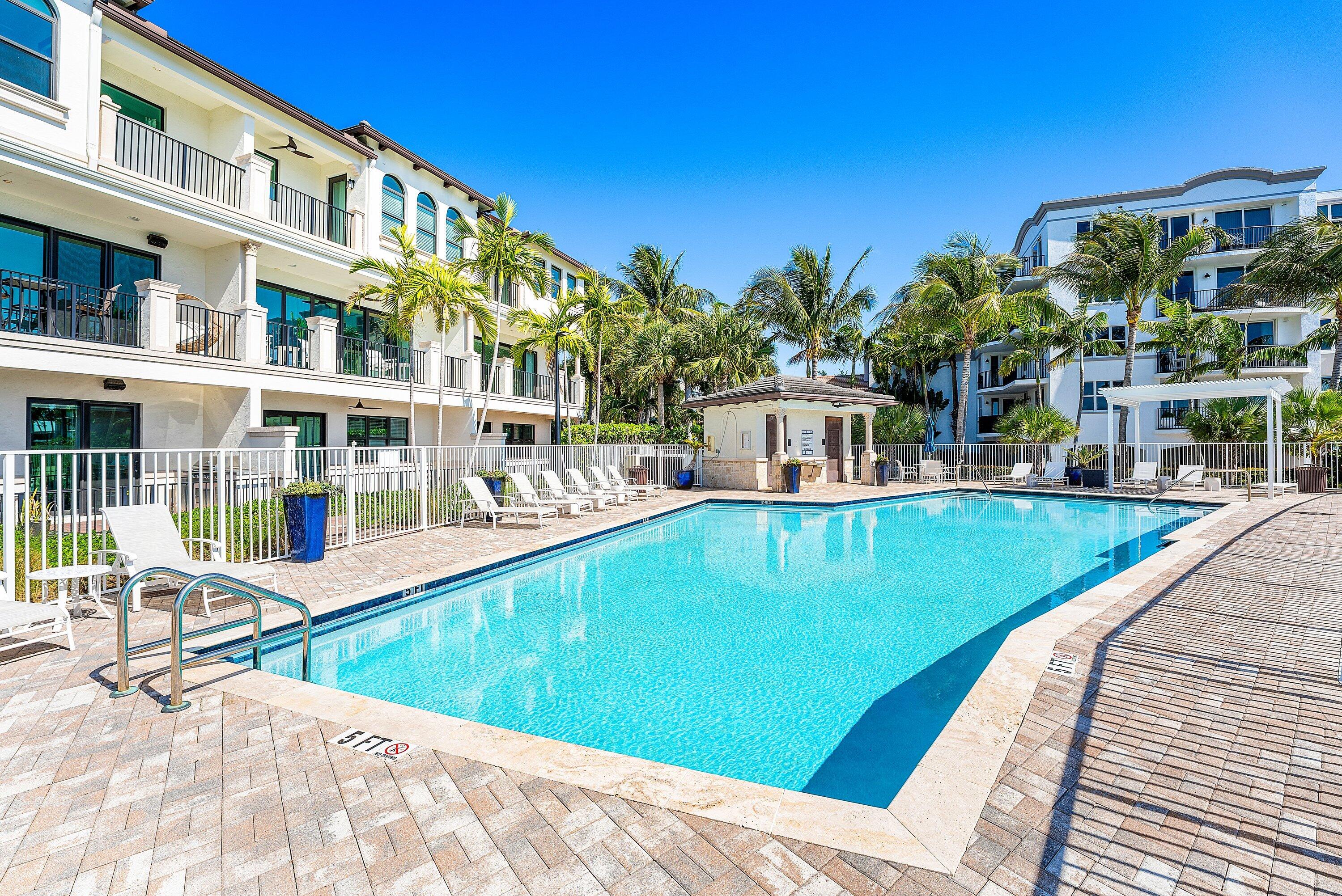10 Windward, Boynton Beach FL 33435