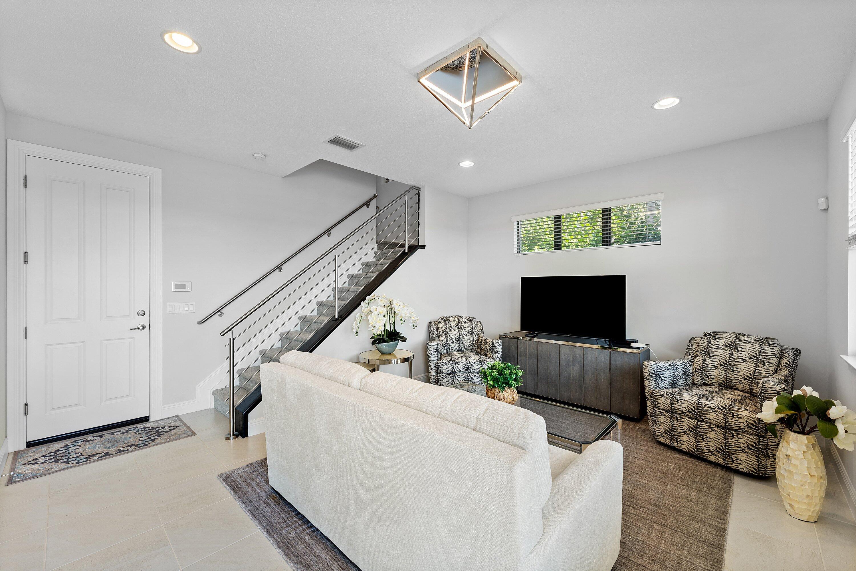 10 Windward, Boynton Beach FL 33435