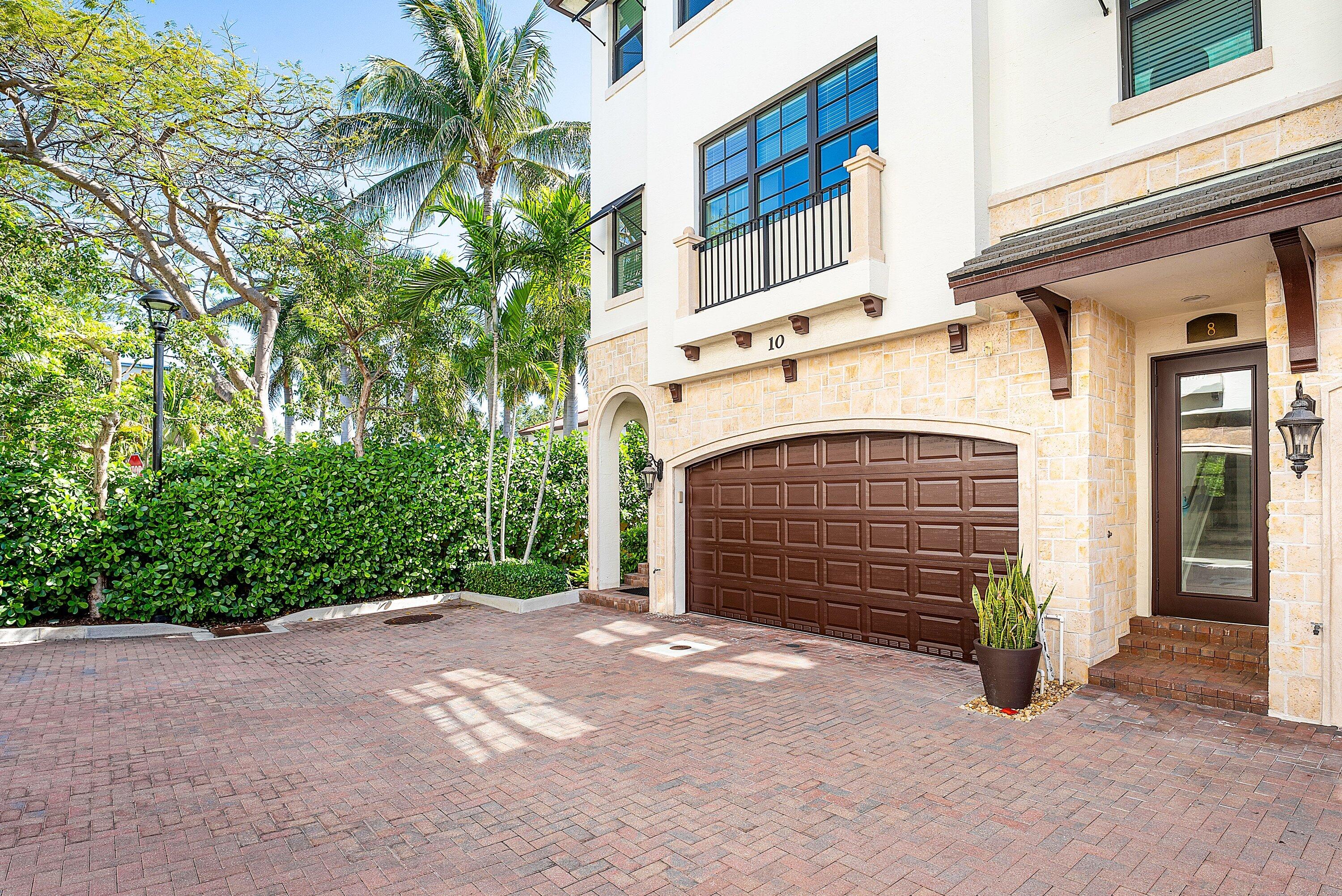 10 Windward, Boynton Beach FL 33435