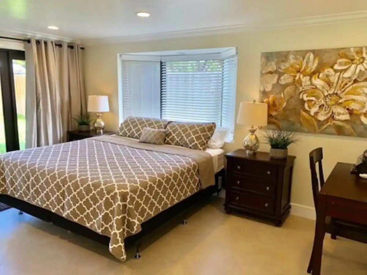 3211 Seaward, Lauderdale By The Sea FL 33062