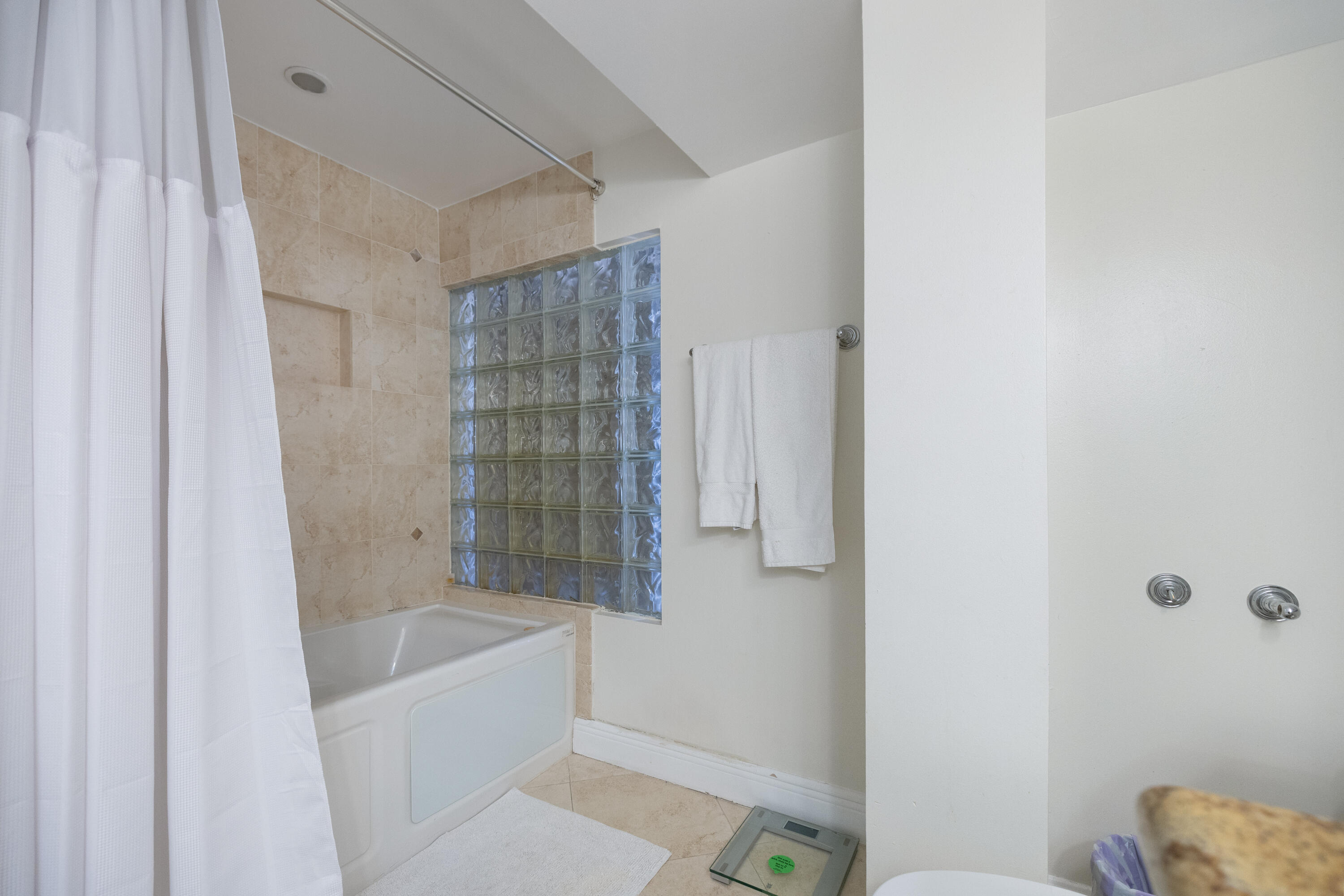 3211 Seaward, Lauderdale By The Sea FL 33062