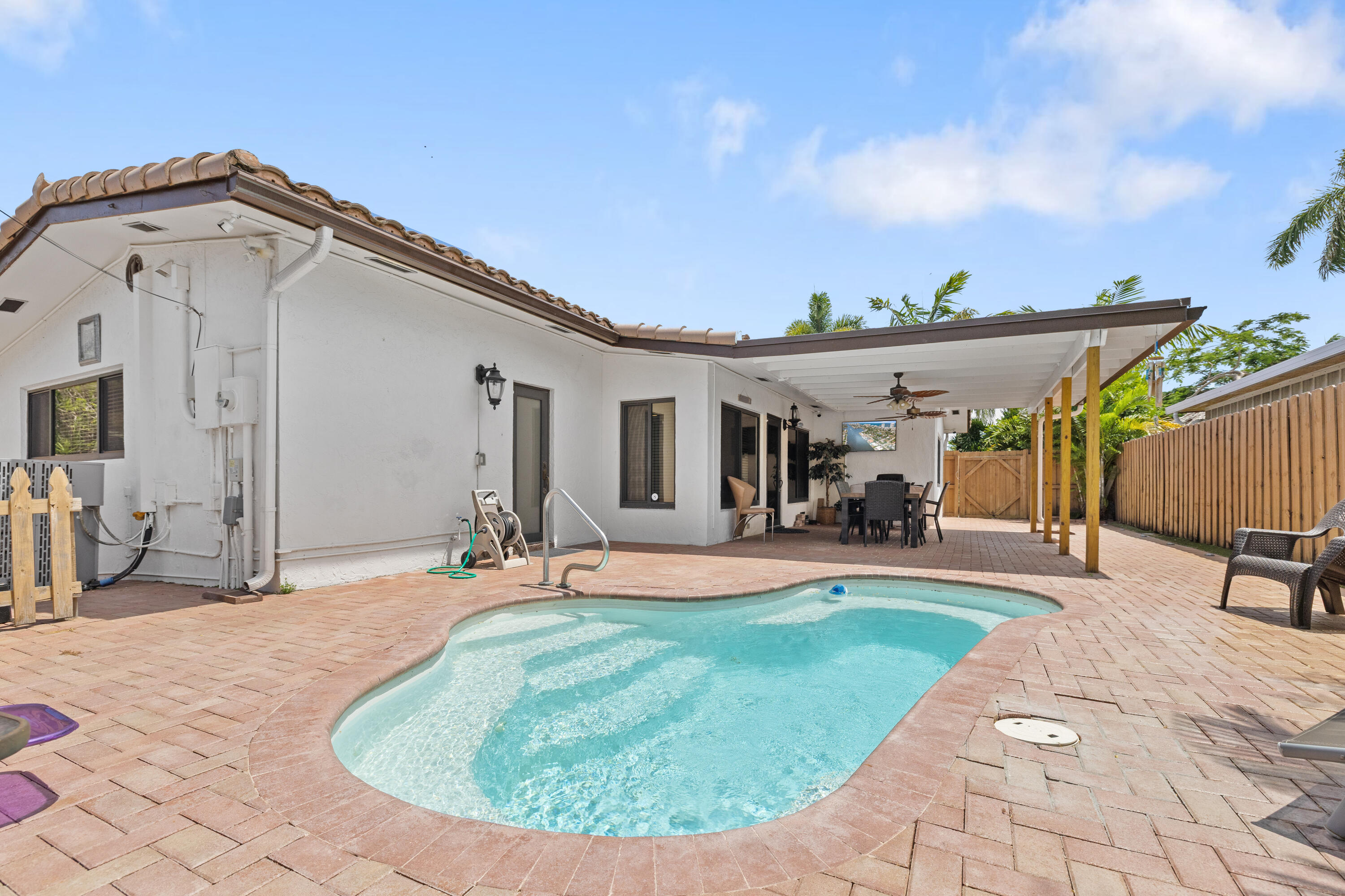 3211 Seaward, Lauderdale By The Sea FL 33062