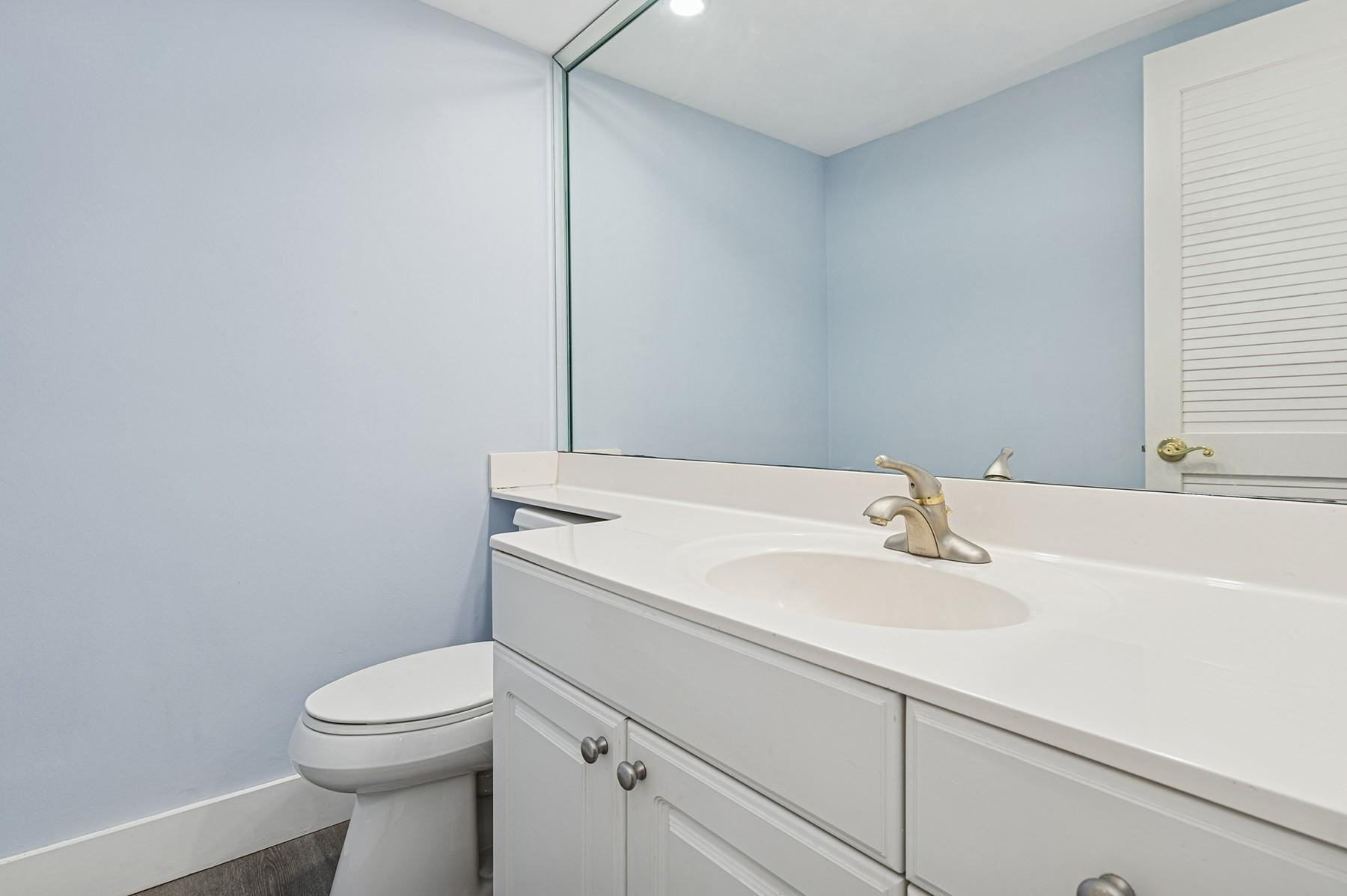 2000 S Ocean #208, Fort Lauderdale FL 33316