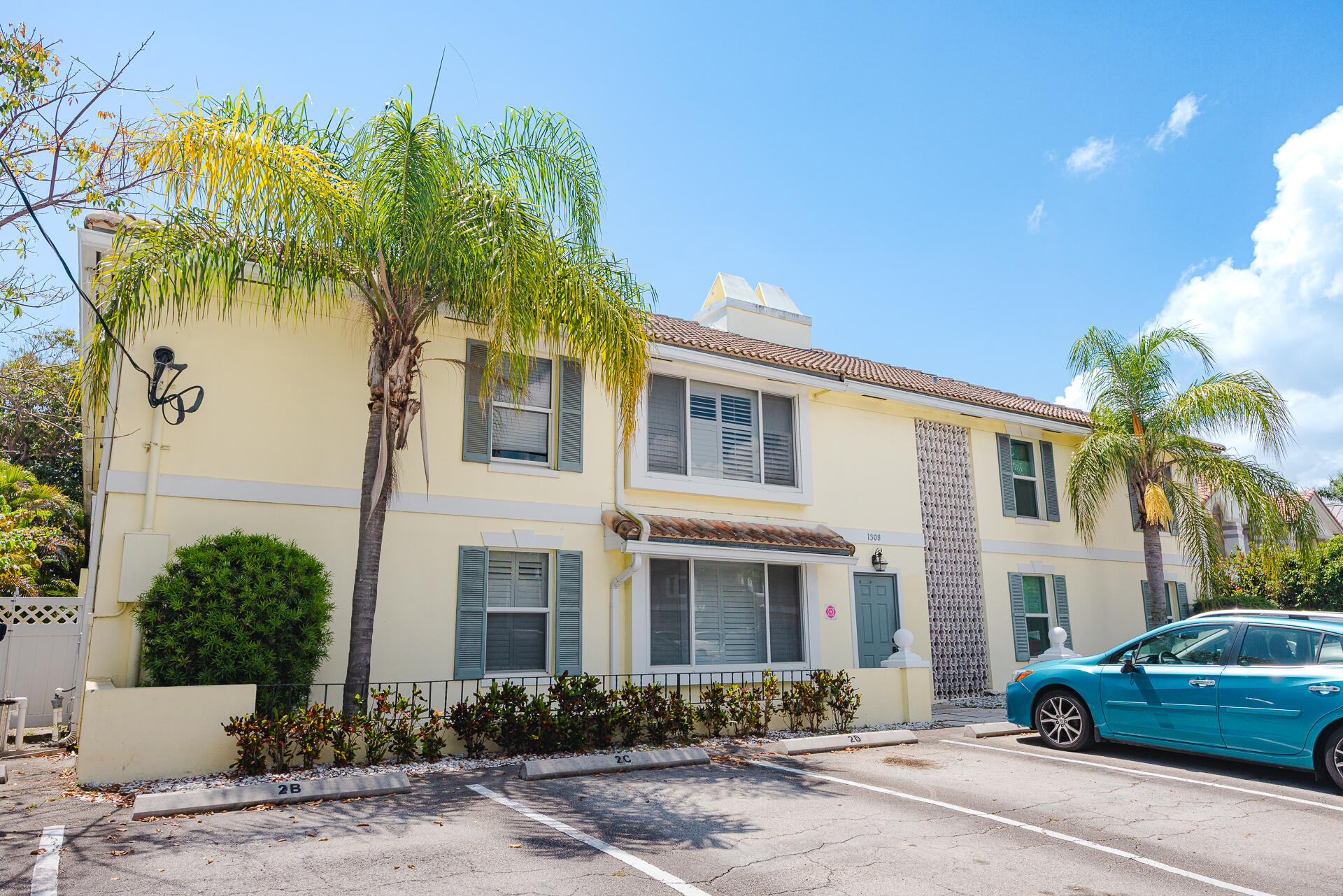 1308 Bayview #1c, Fort Lauderdale FL 33304