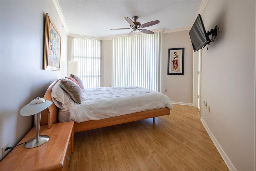 401 SW 4th #1102, Fort Lauderdale FL 33315