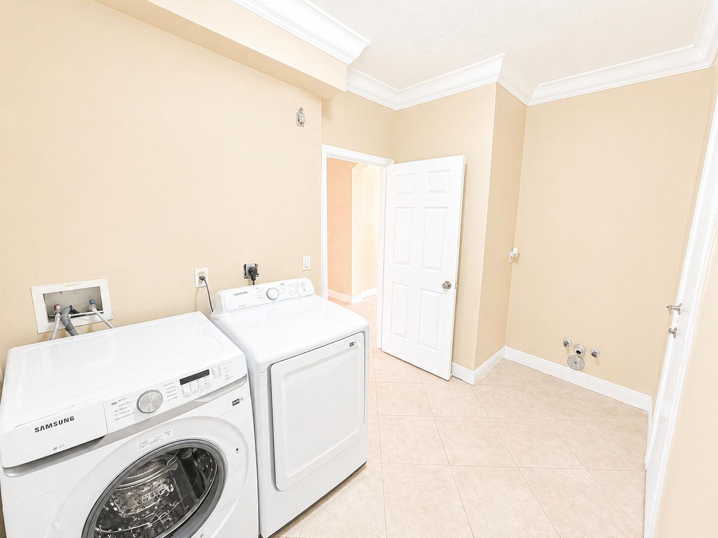 740 SW 191st, Pembroke Pines FL 33029