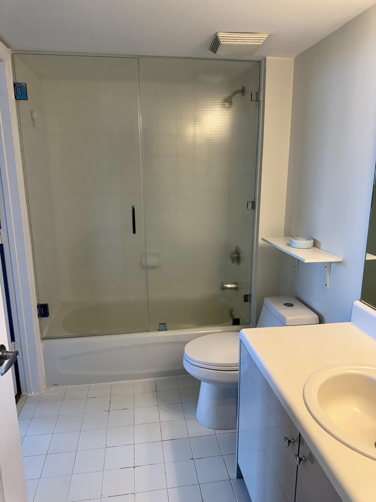 3000 Coral #1007, Miami FL 33145