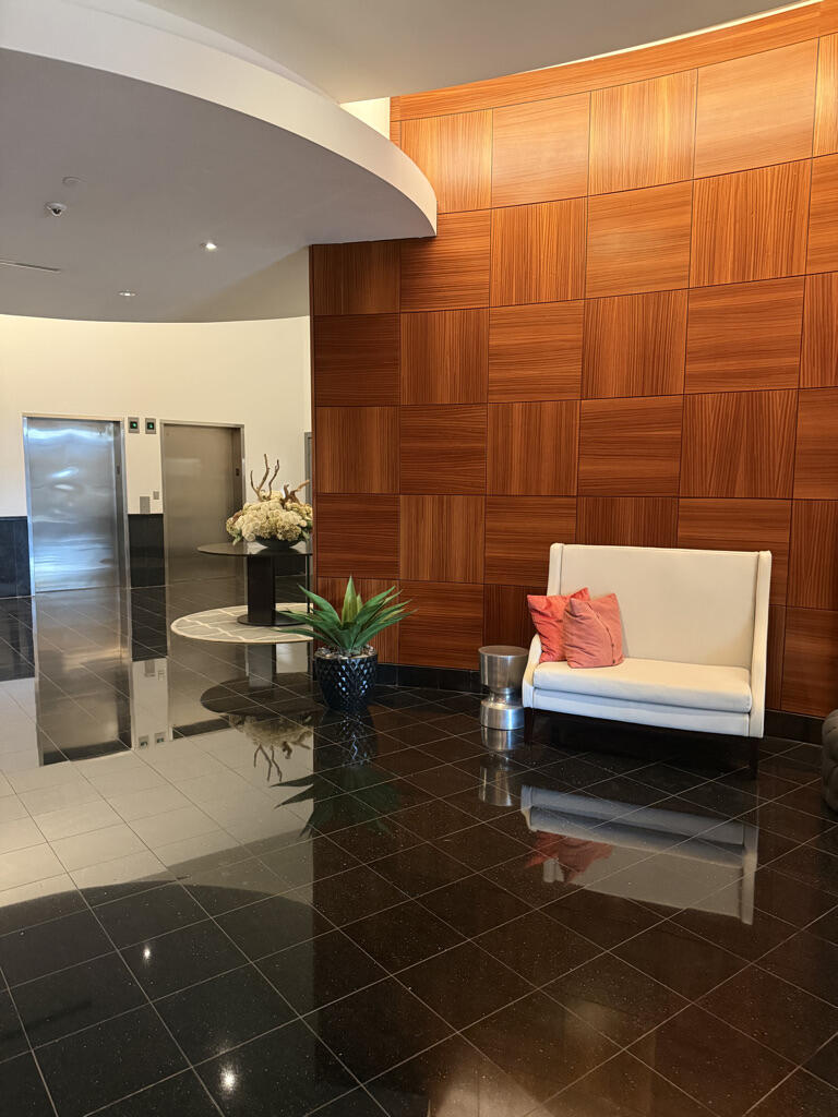 3000 Coral #1007, Miami FL 33145