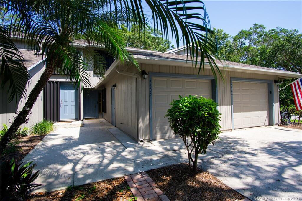 5300 SE Schooner Oaks, Stuart FL 34997